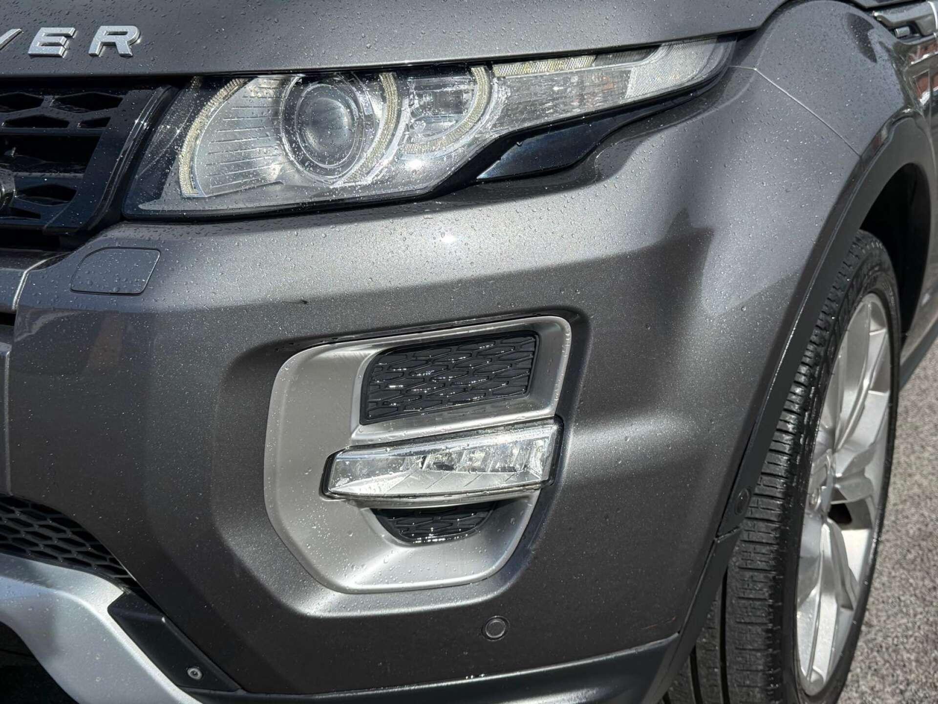 Land Rover Range Rover Evoque view 24