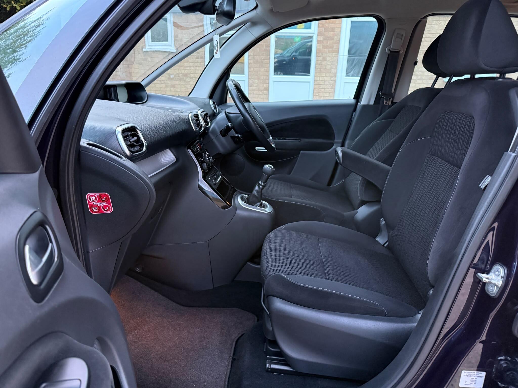 Citroen C3 Picasso view 9