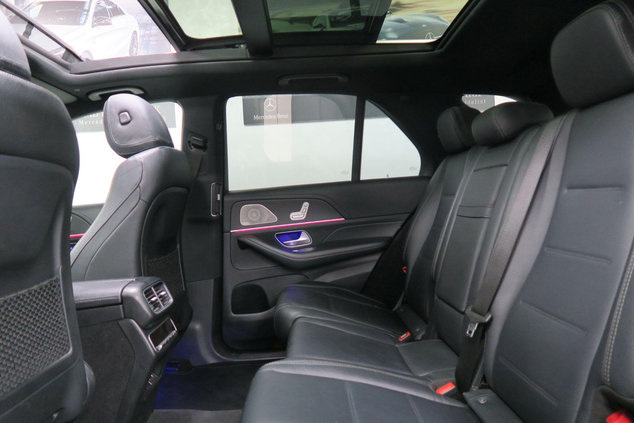 Mercedes-Benz Gle view 13
