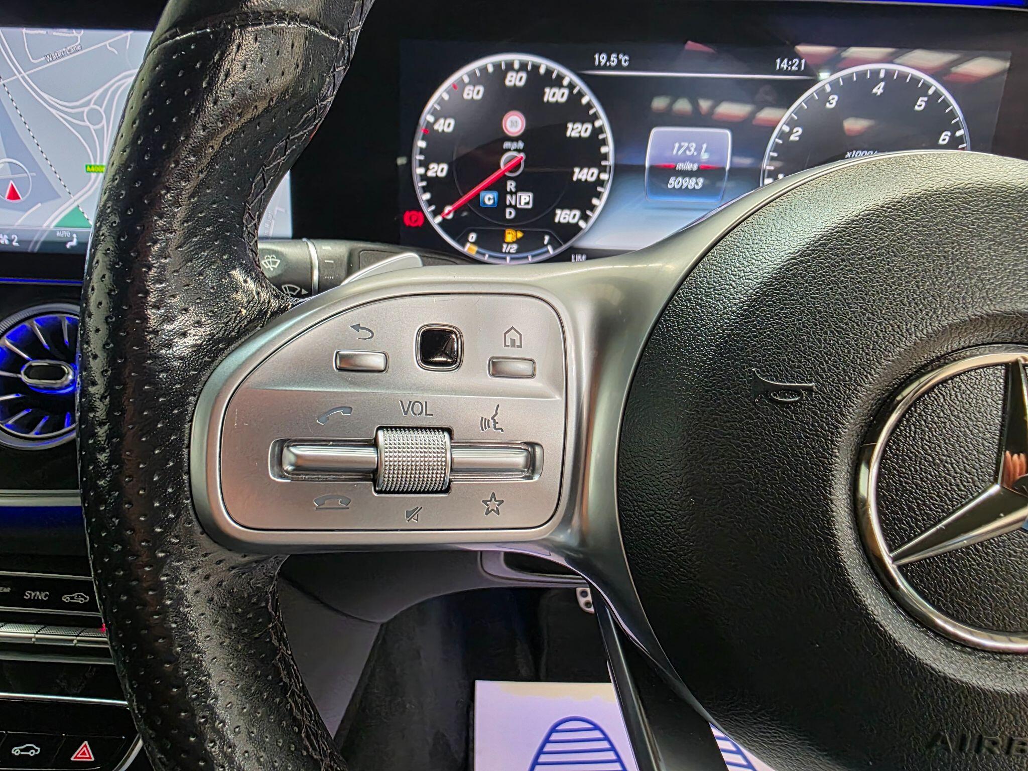 Mercedes-Benz E Class view 23