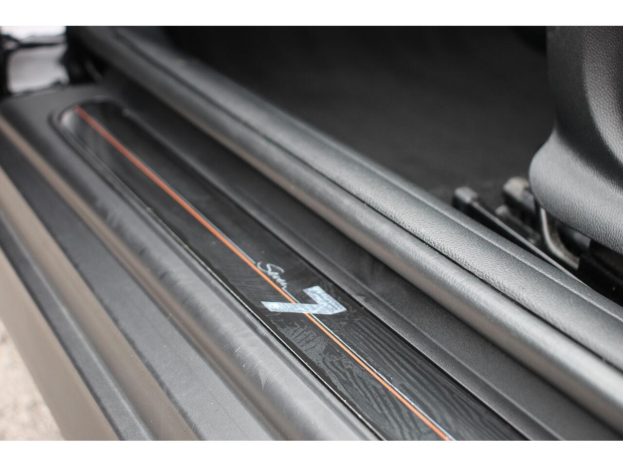 Mini Hatch view 35
