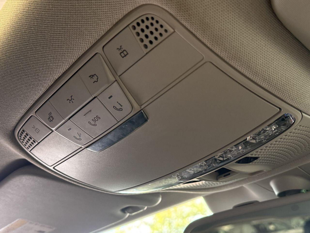 Mercedes-Benz C-Class view 56