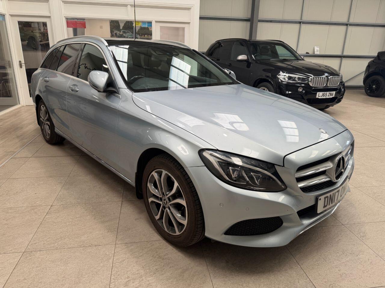 Mercedes-Benz C Class view 7