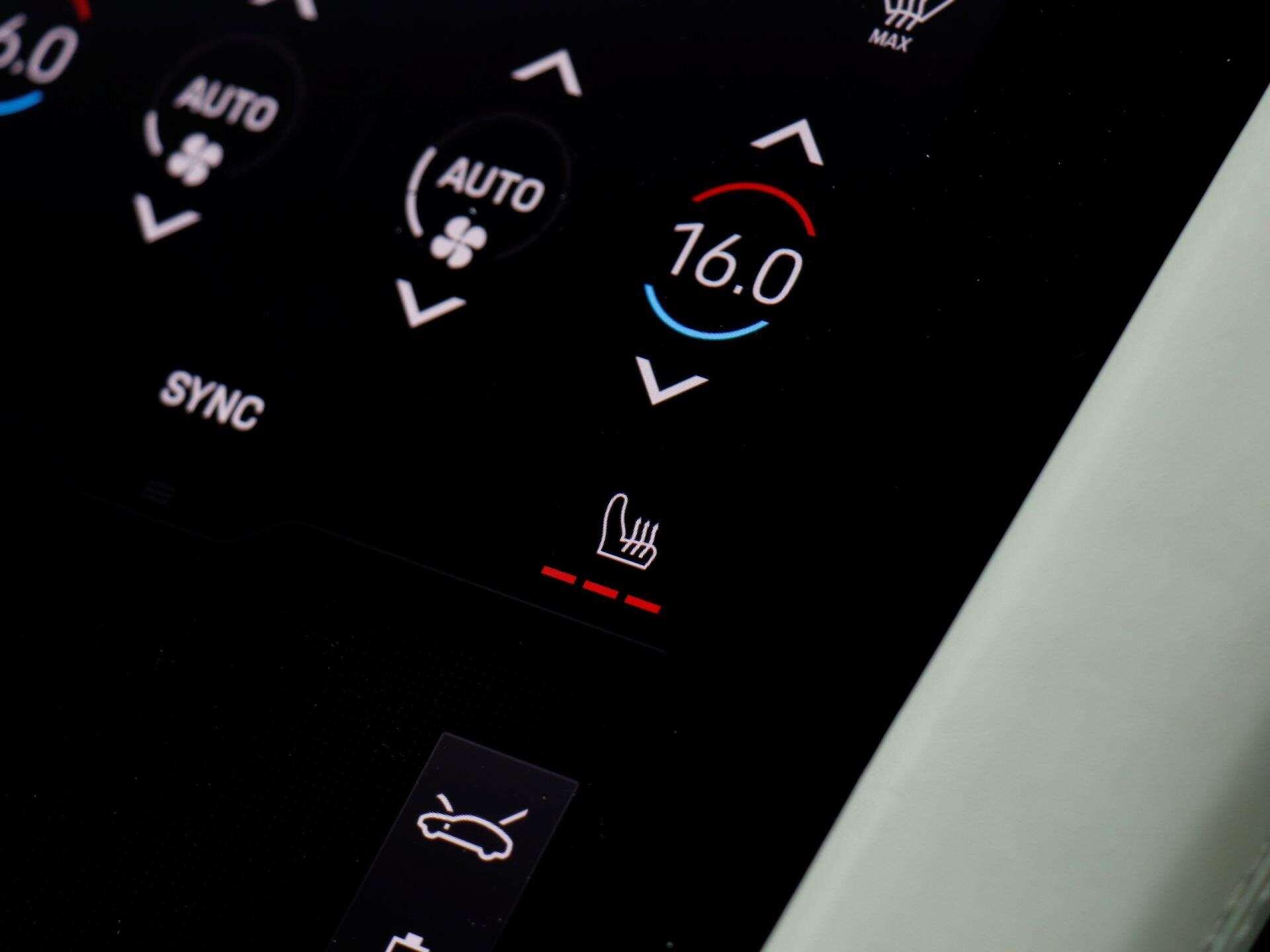 Porsche Taycan view 18