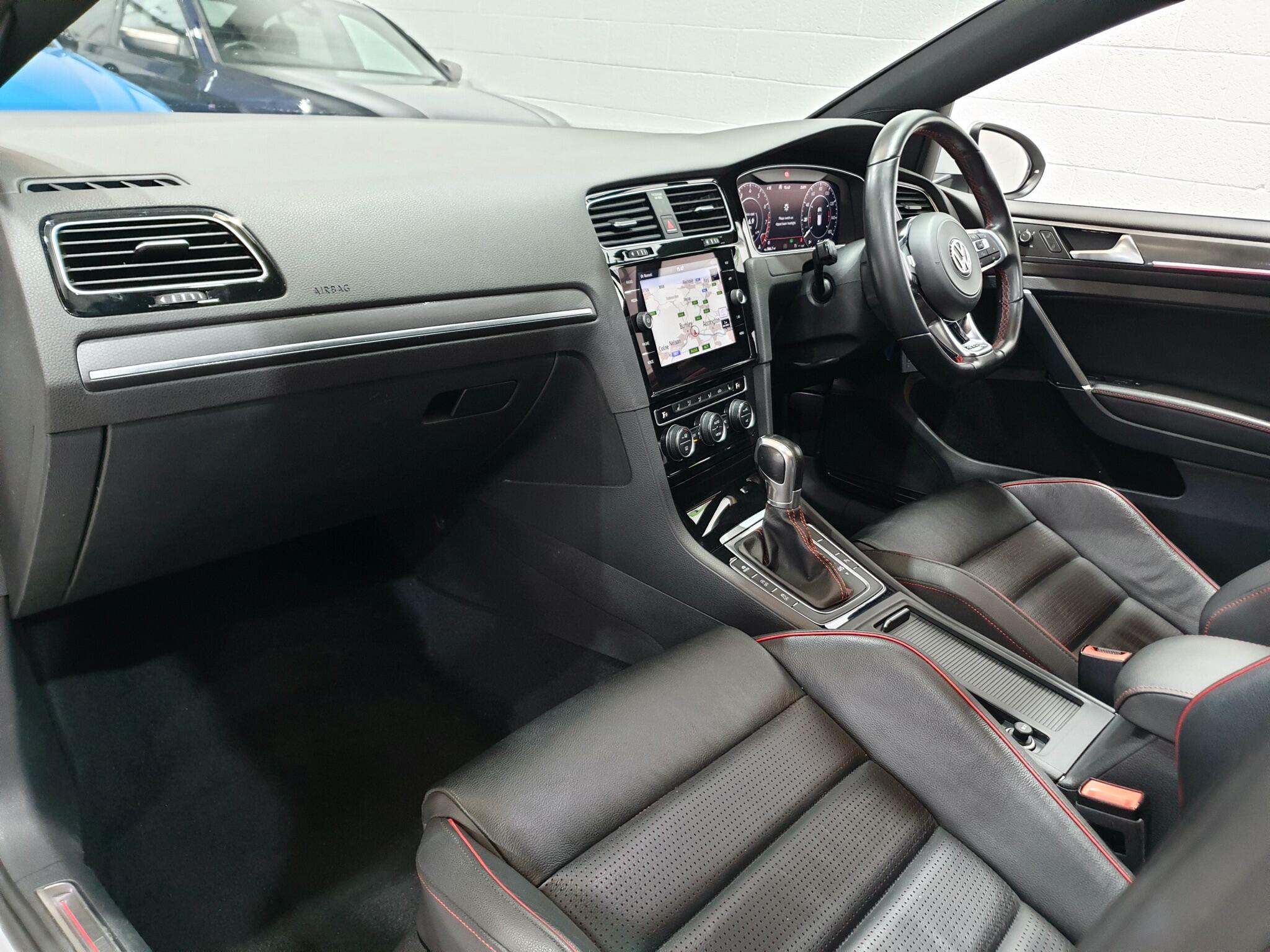 Volkswagen Golf view 55