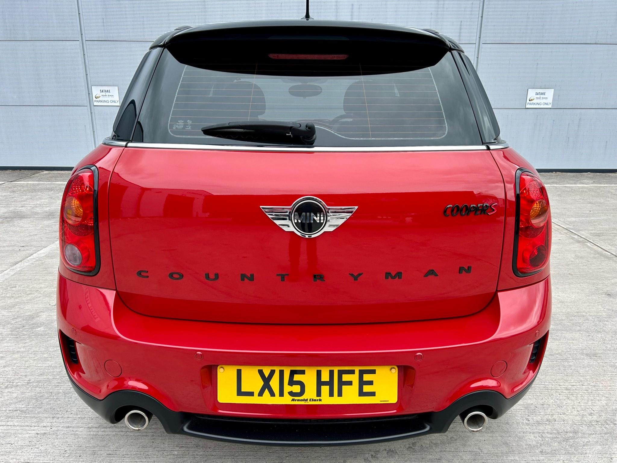 MINI Countryman view 3