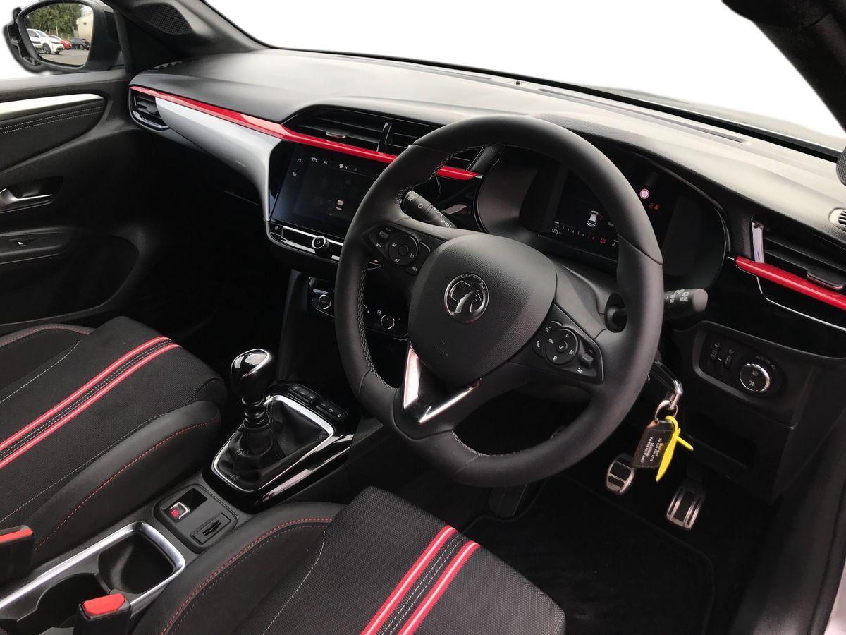 Vauxhall Corsa view 3