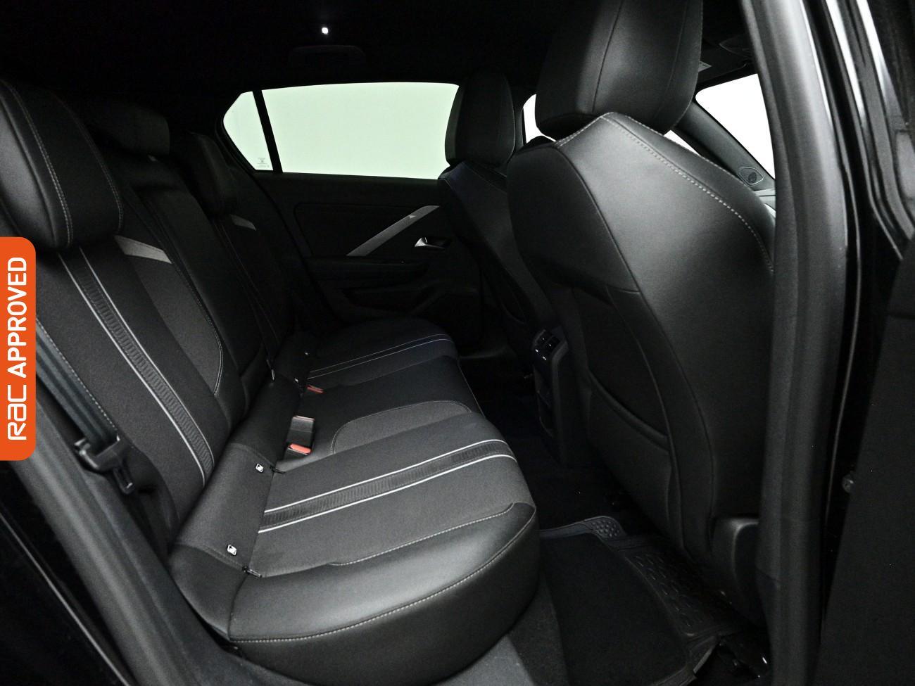 Vauxhall Astra Electric view 14