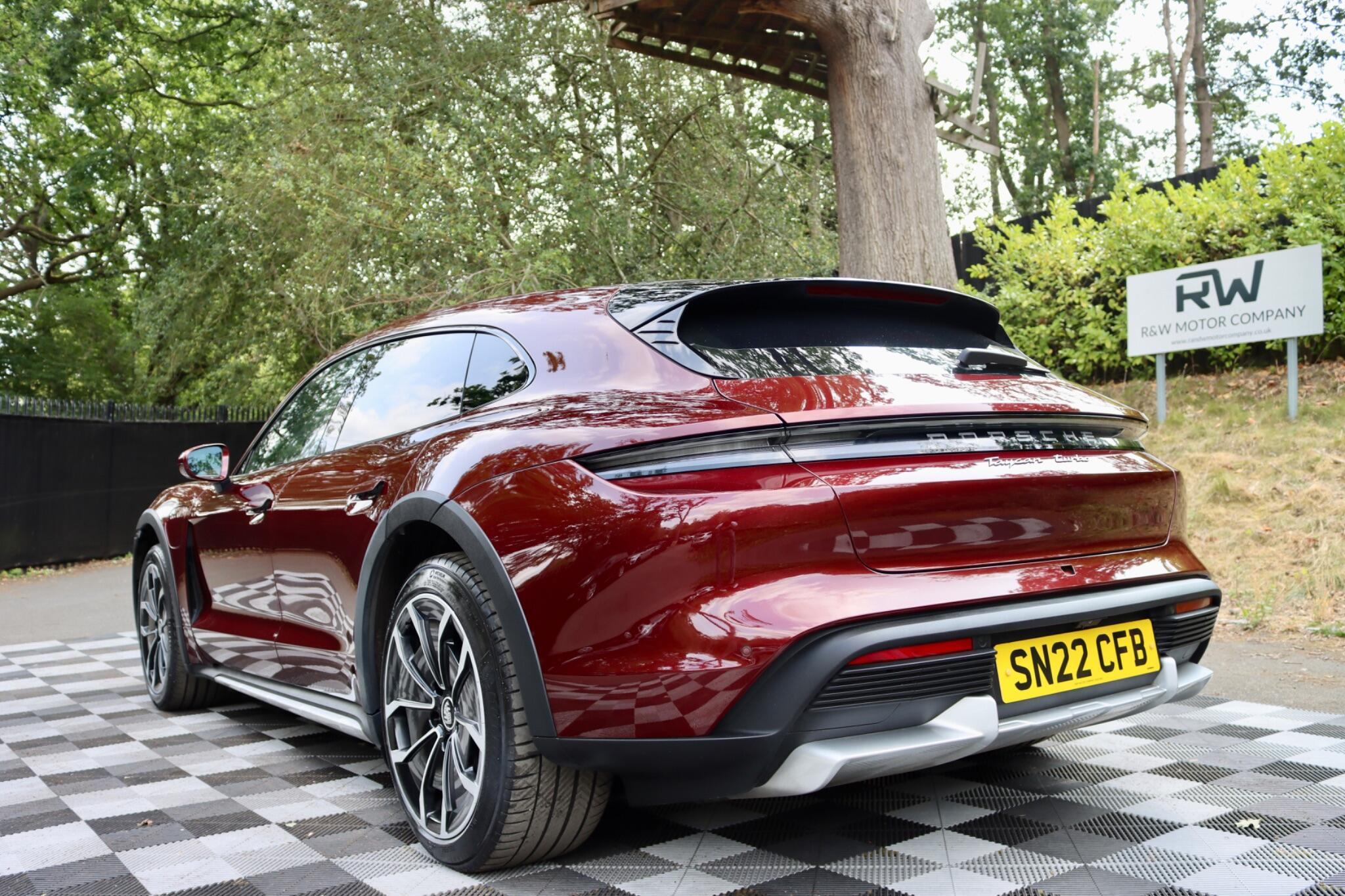 Porsche Taycan view 11