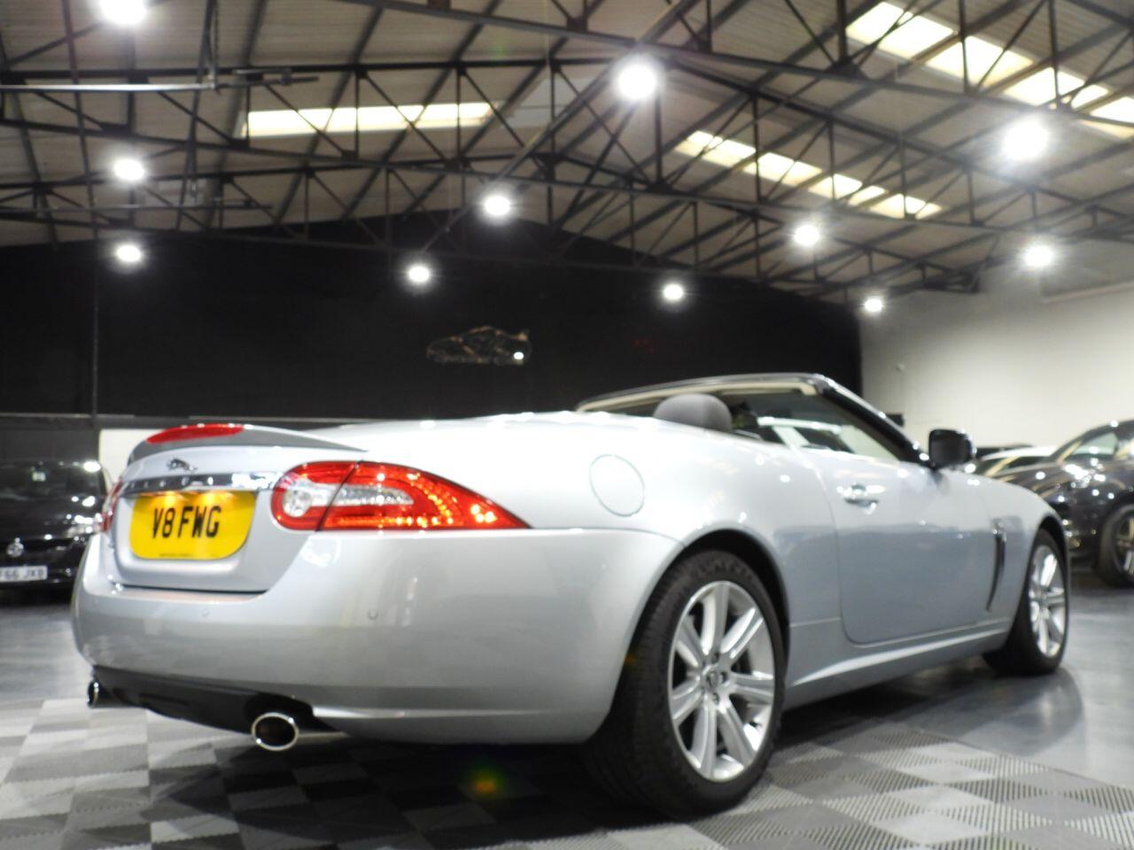 Jaguar XK view 14
