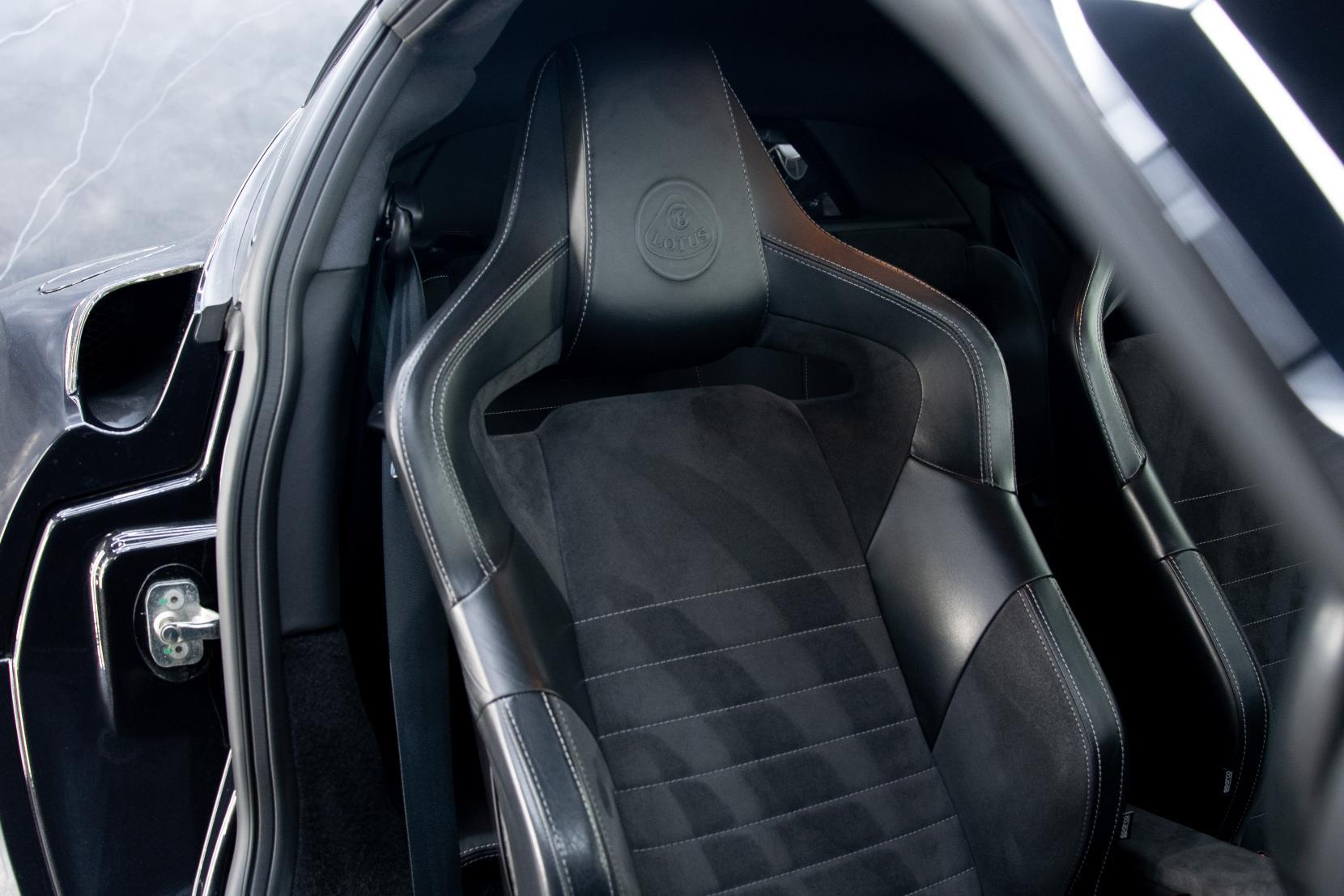 Lotus Evora view 7