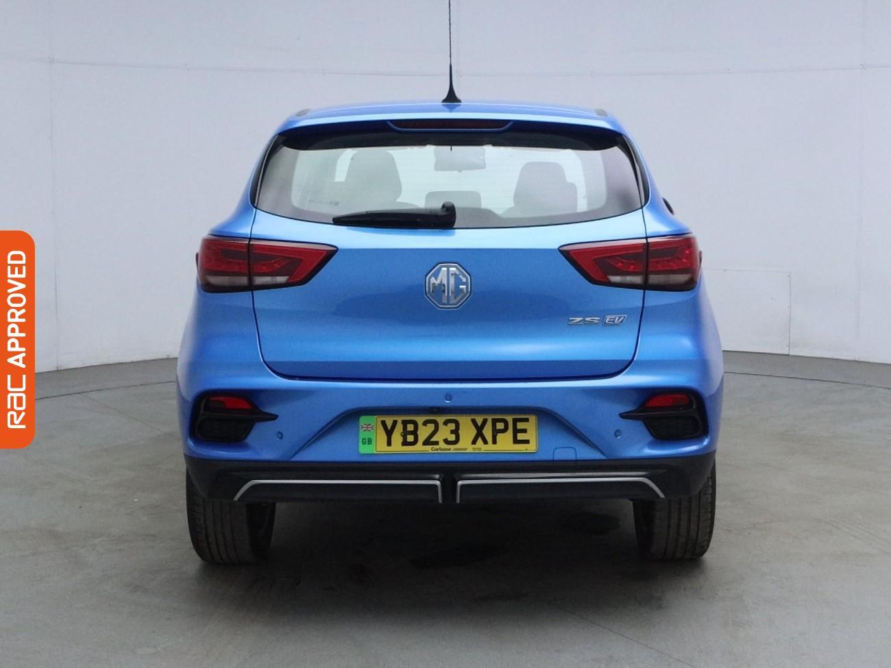 MG ZS view 9