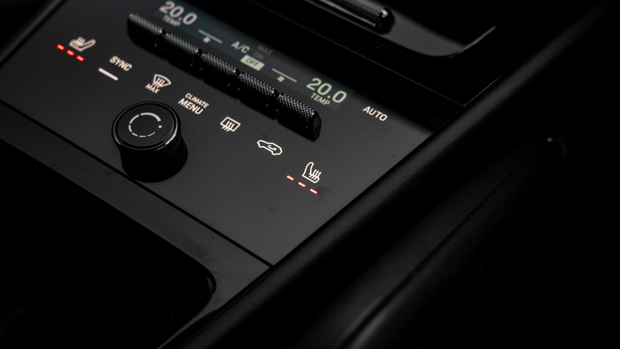 Porsche Cayenne view 52