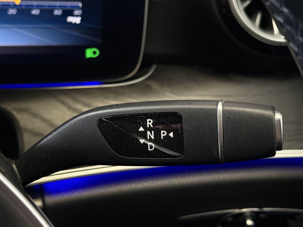 Mercedes-Benz E Class view 40