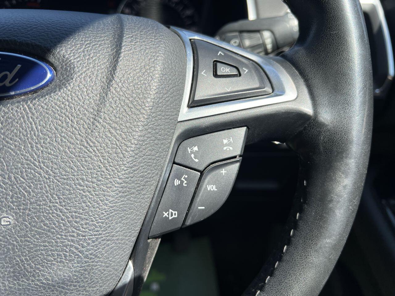 Ford Edge view 68