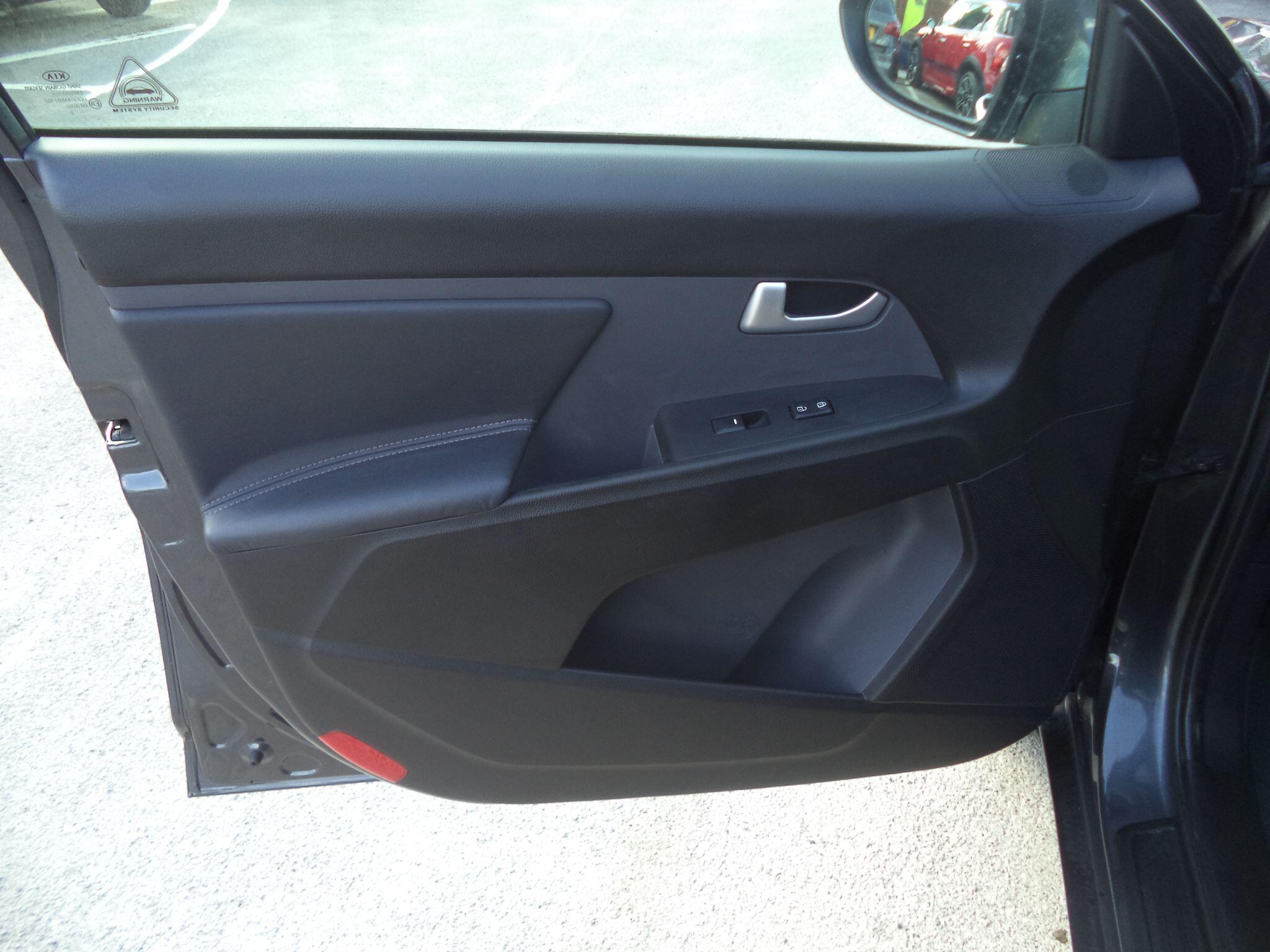 Kia Sportage view 24