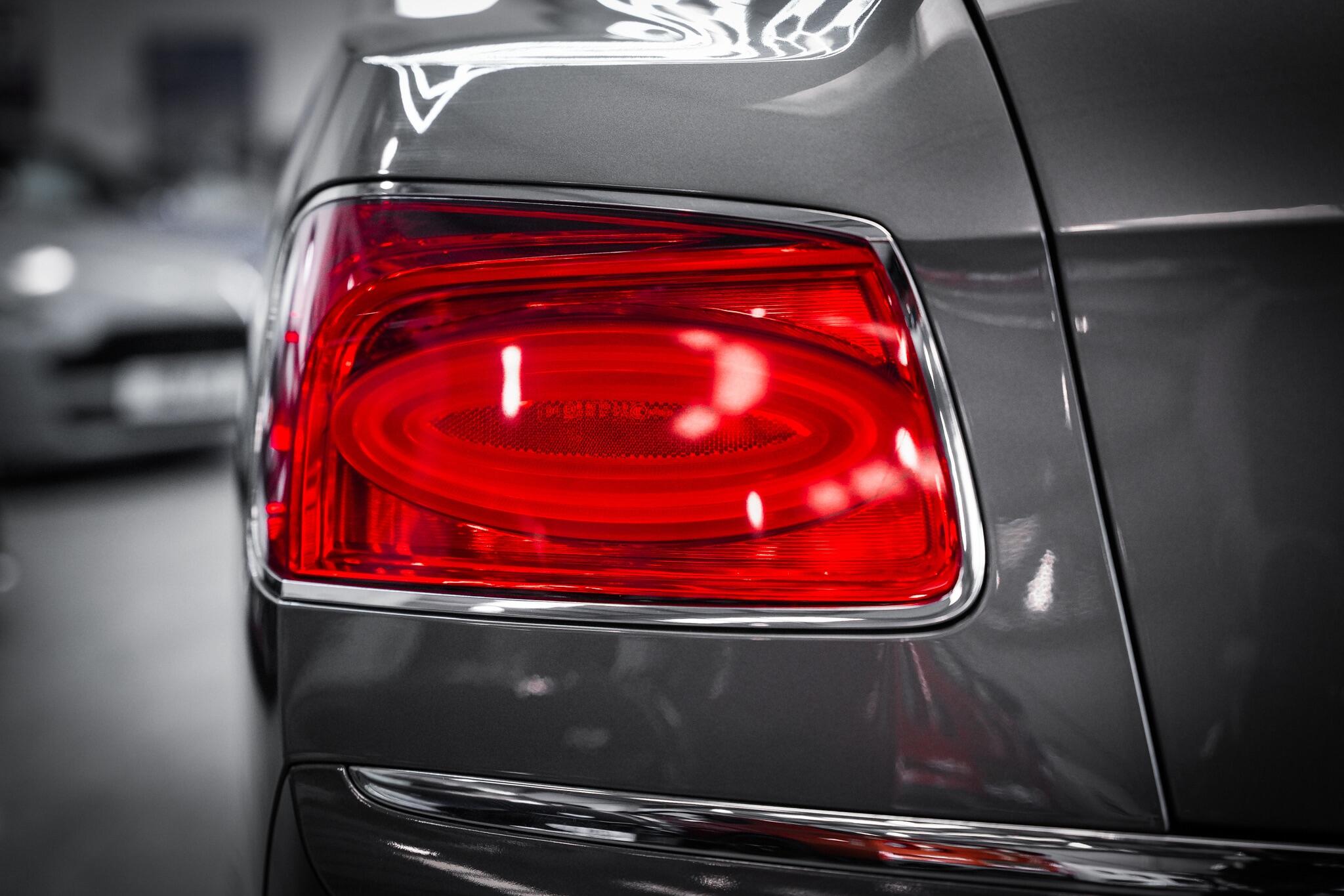 Bentley Flying Spur view 37