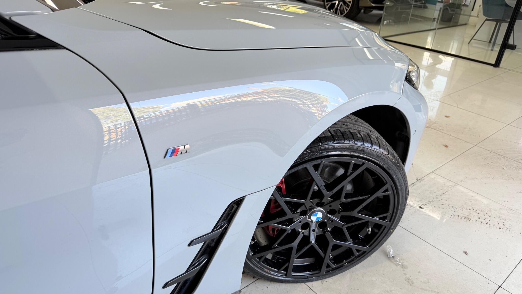 BMW i4 view 30