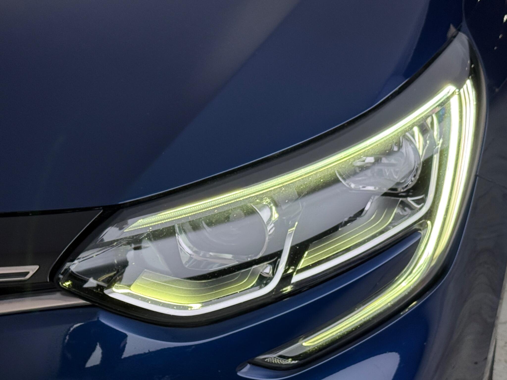 Renault Megane view 12