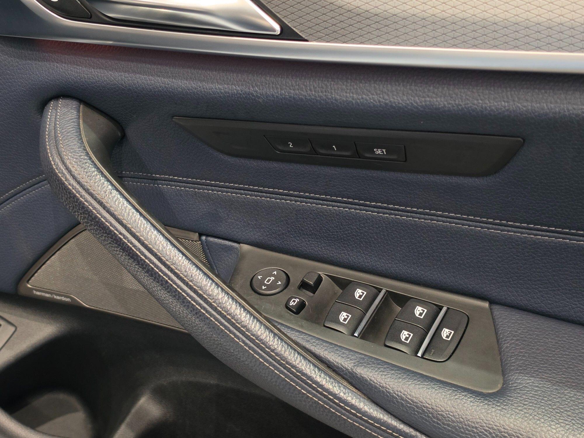 BMW 5 Series view 66