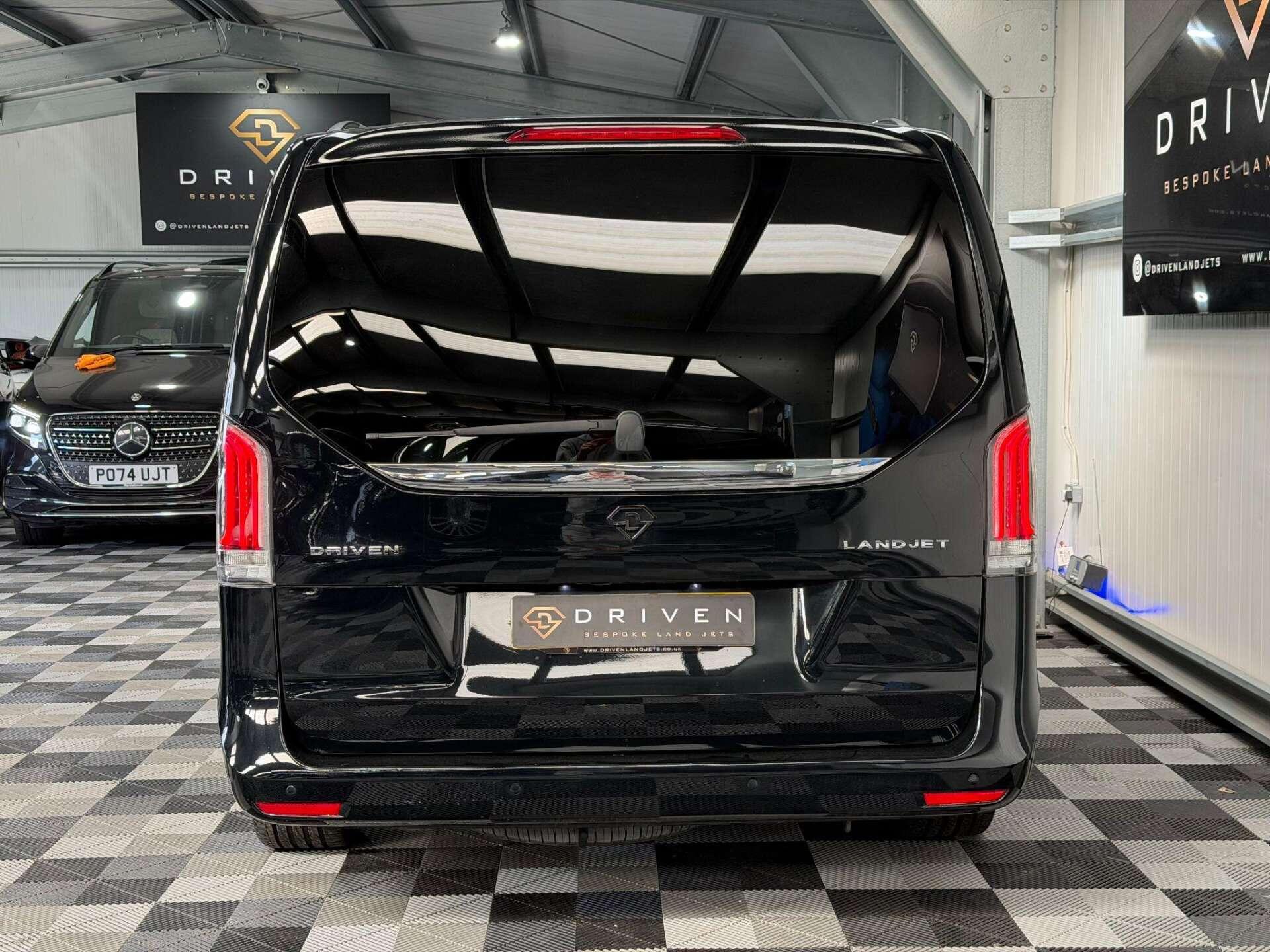 Mercedes-Benz V Class view 64