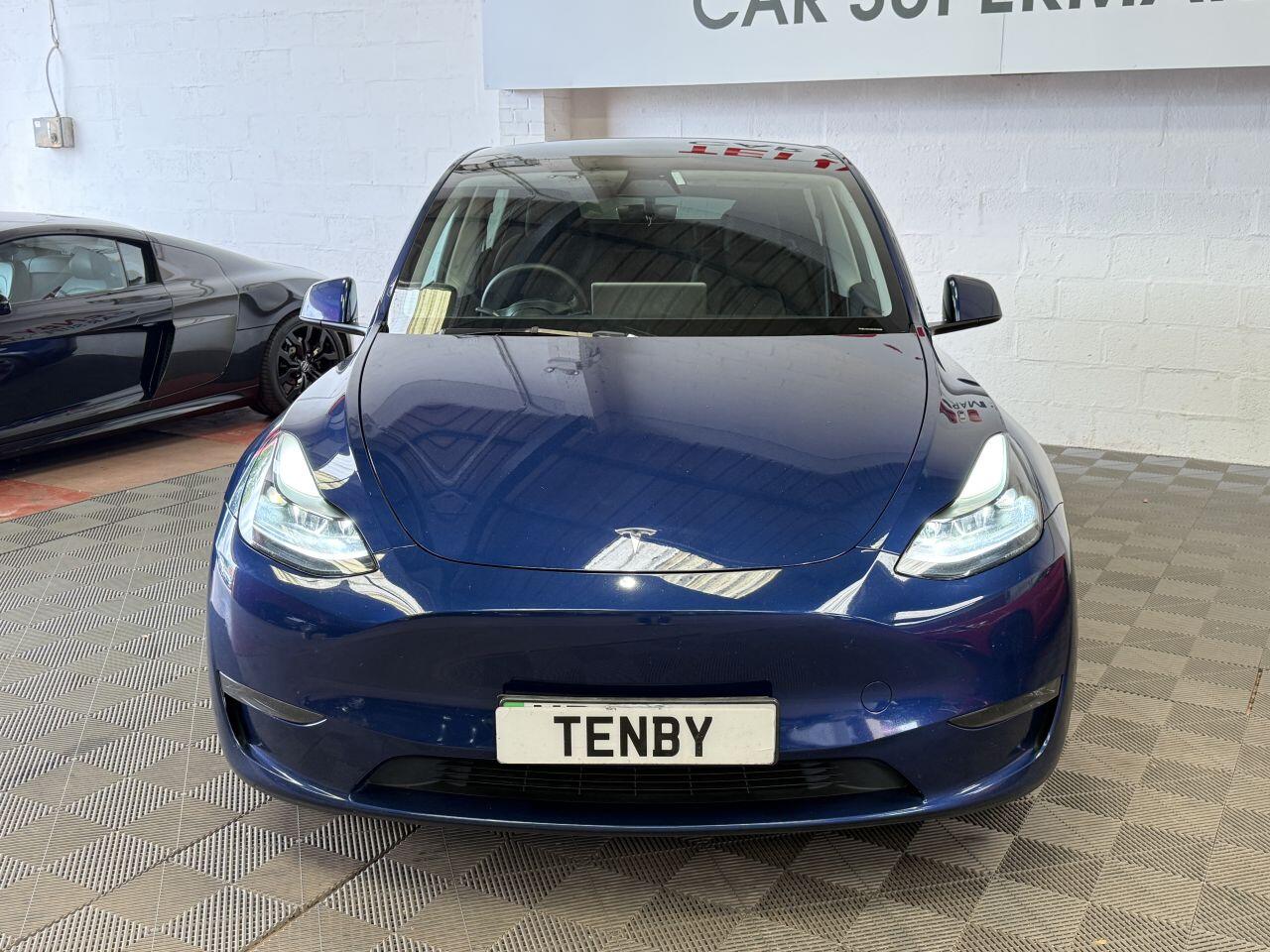 Tesla Model Y view 4