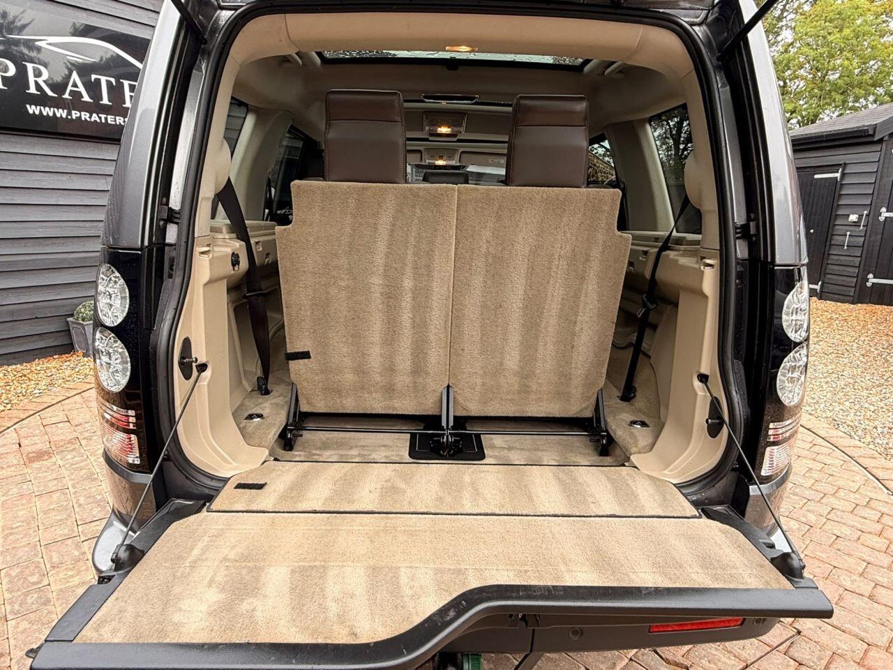 Land Rover Discovery 4 view 19