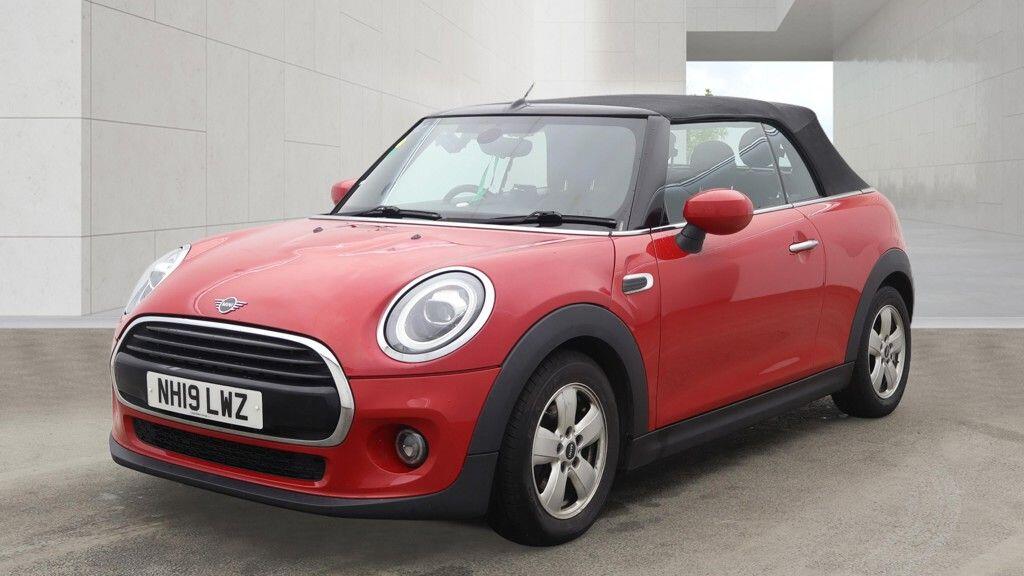 Mini Convertible view 4