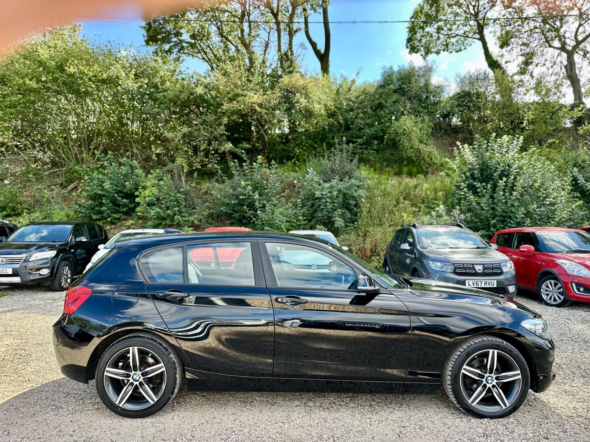 BMW 1 Series view 7