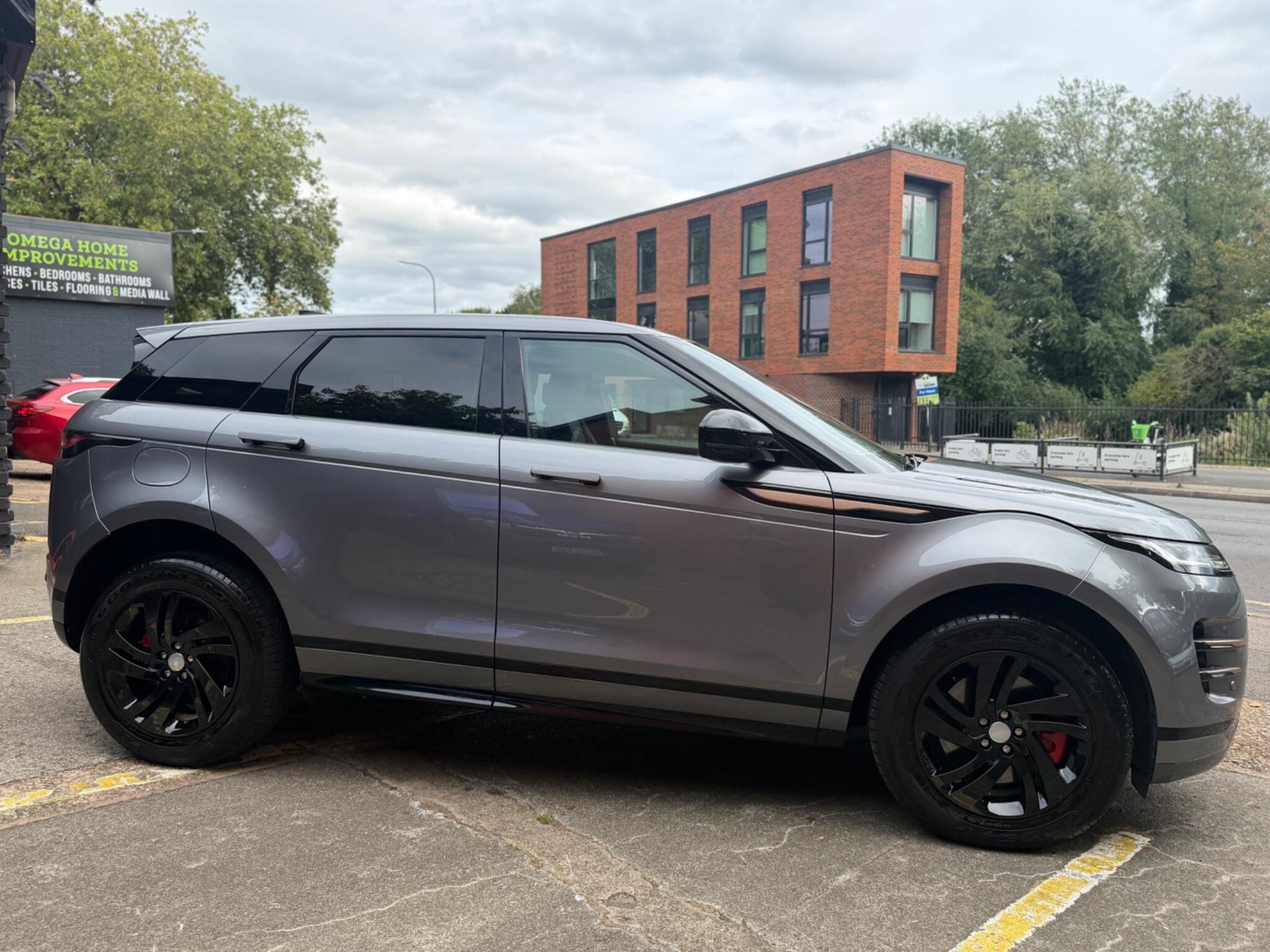 Land Rover Range Rover Evoque view 7