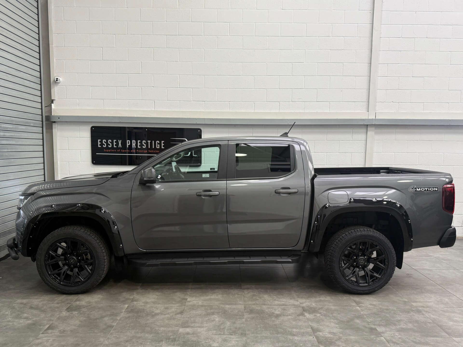 Volkswagen Amarok view 5