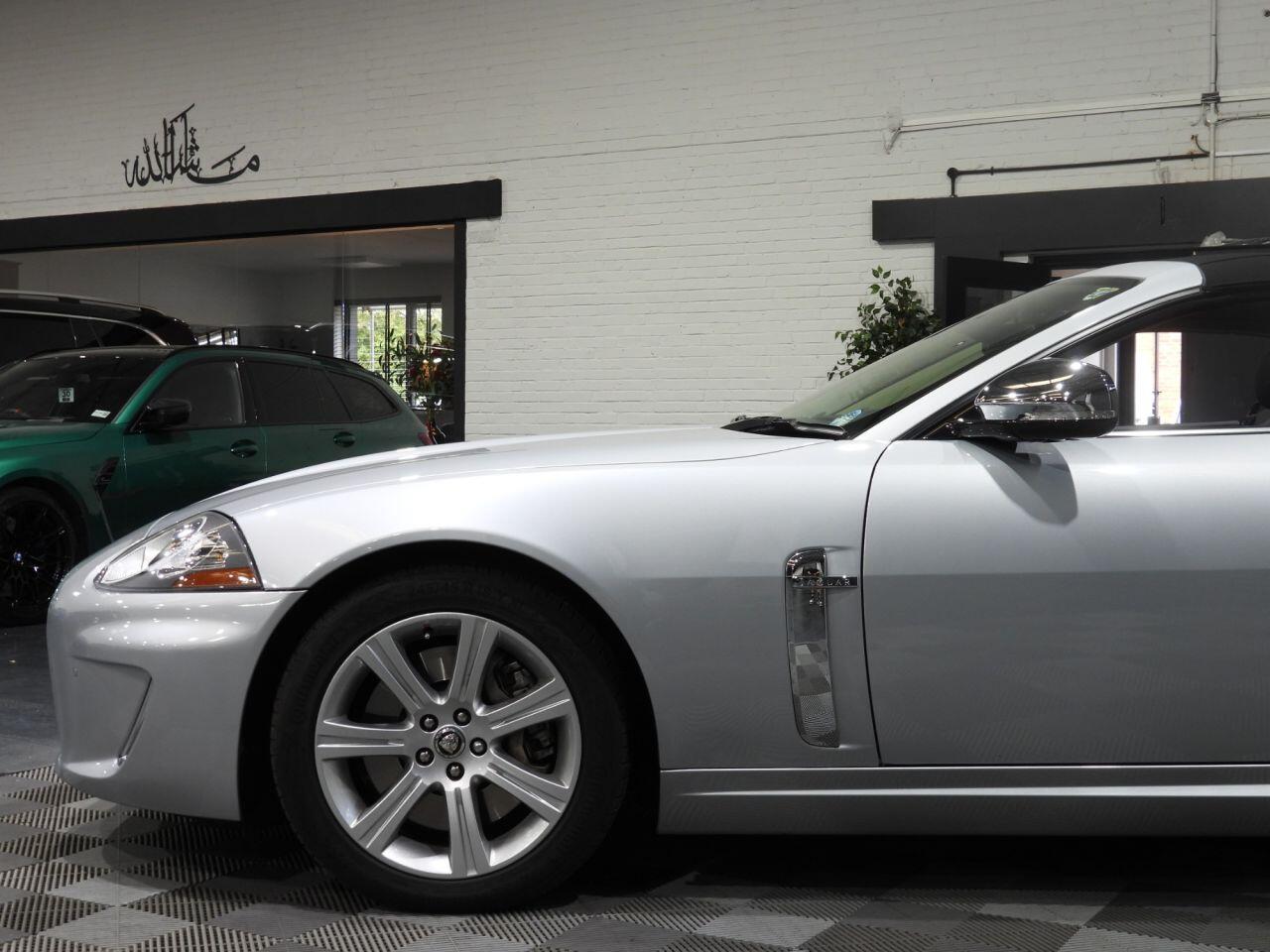 Jaguar XK view 17