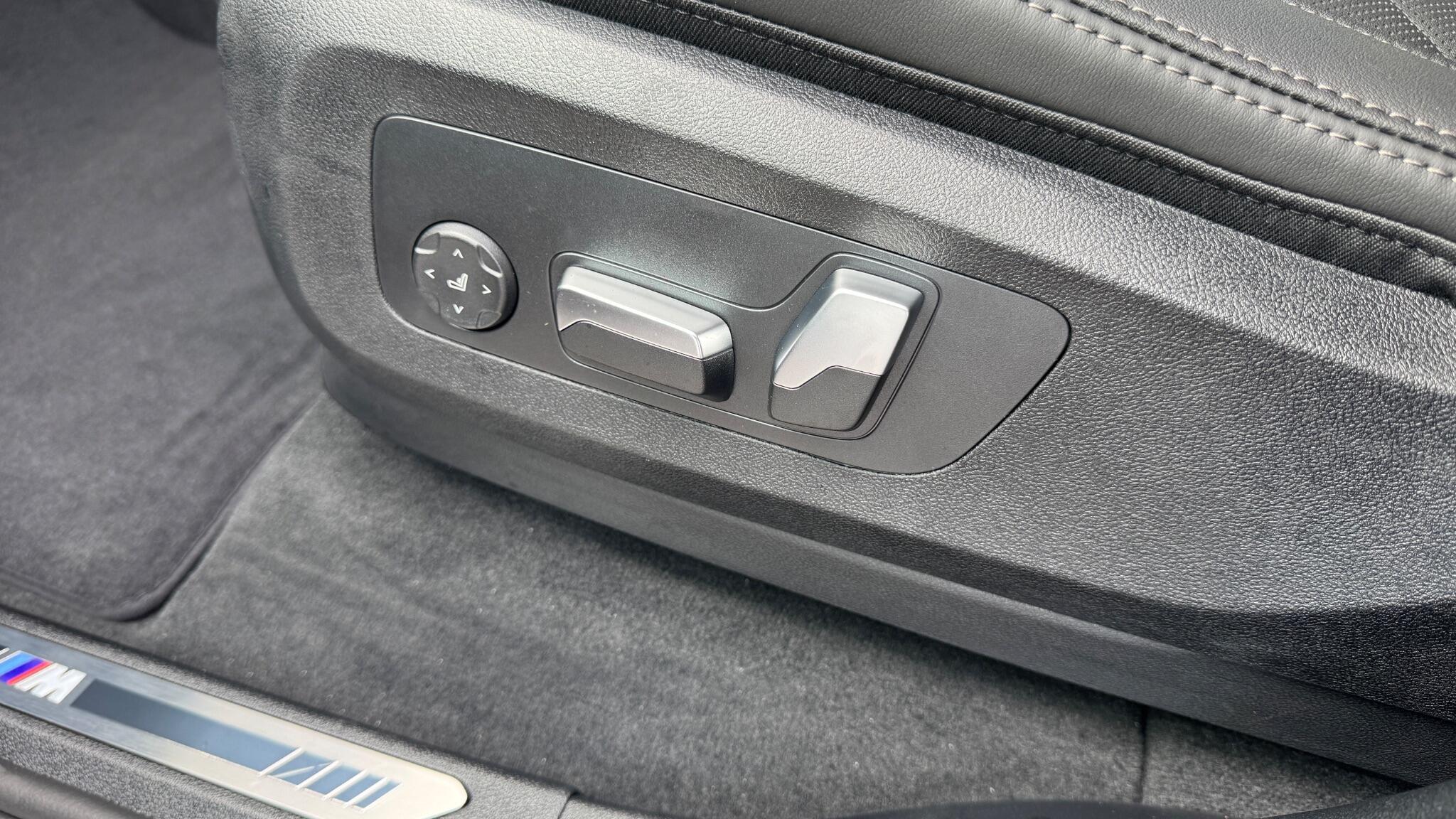 BMW X5 view 17