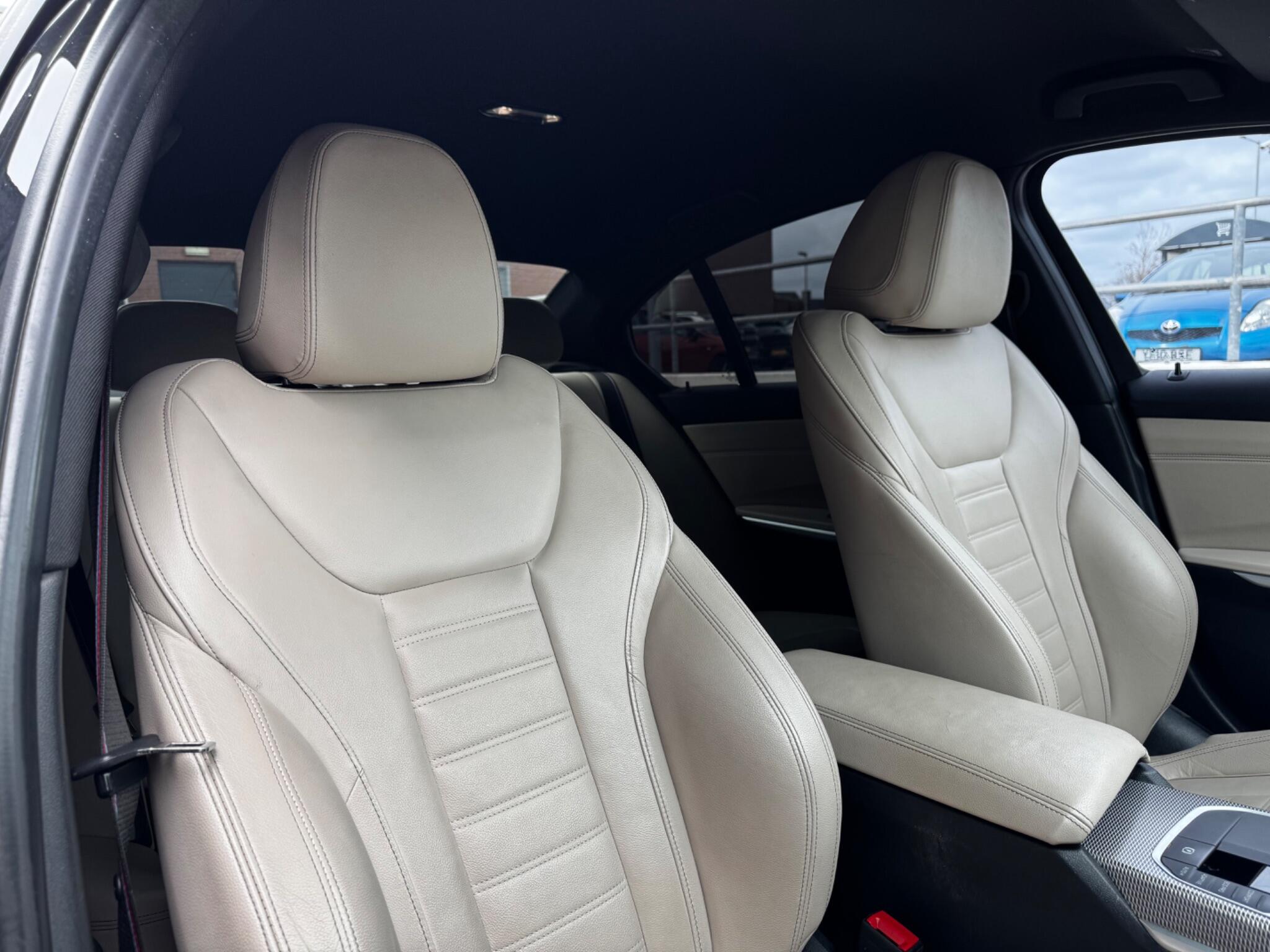 BMW 3 Series view 28