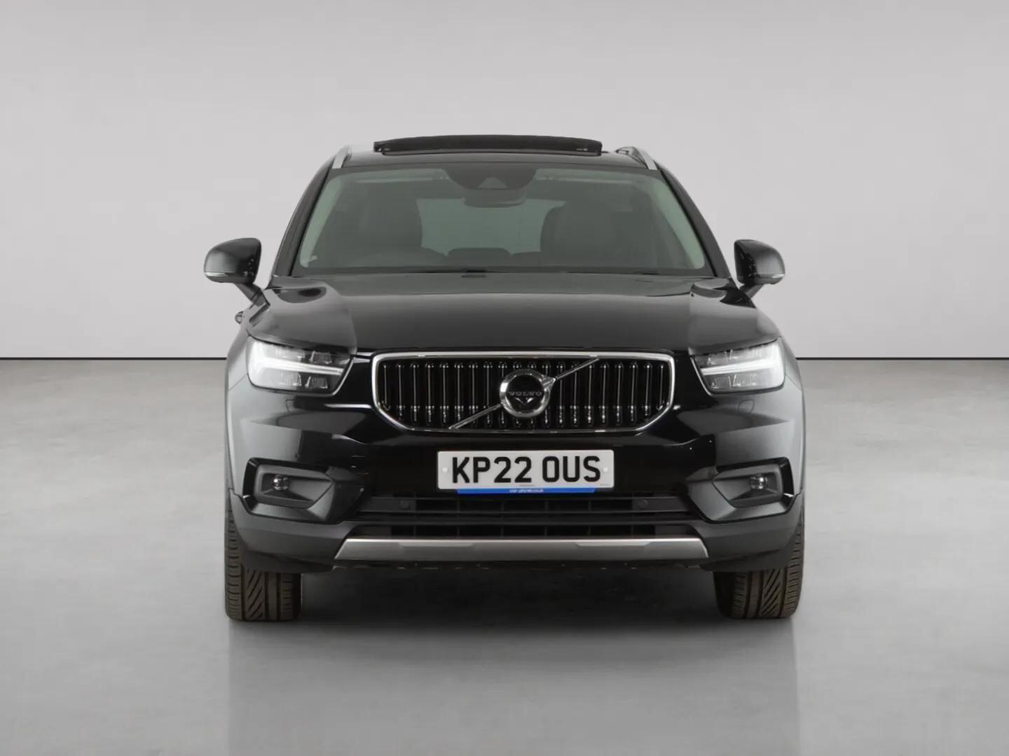Volvo XC40 view 5