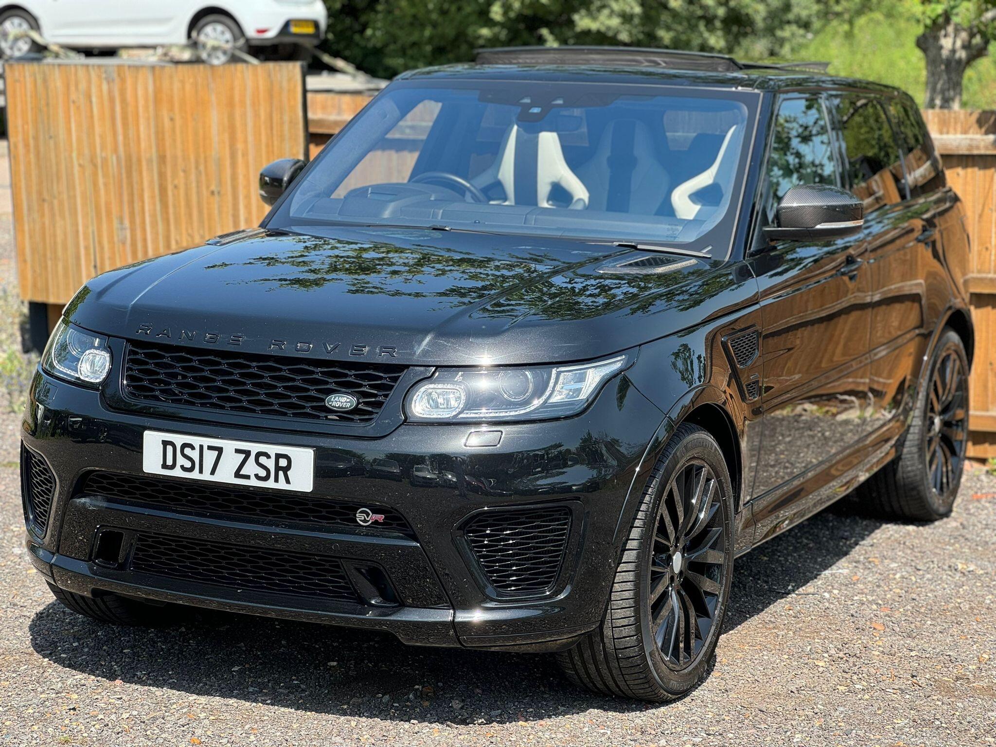 Land Rover Range Rover Sport view 3