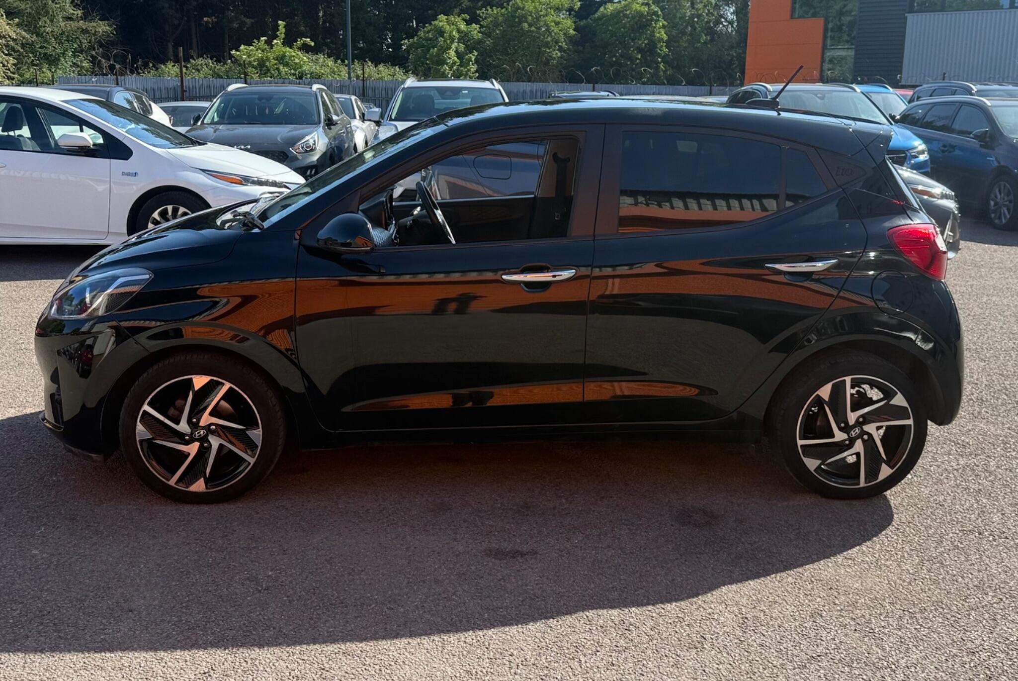 Hyundai I10 view 4