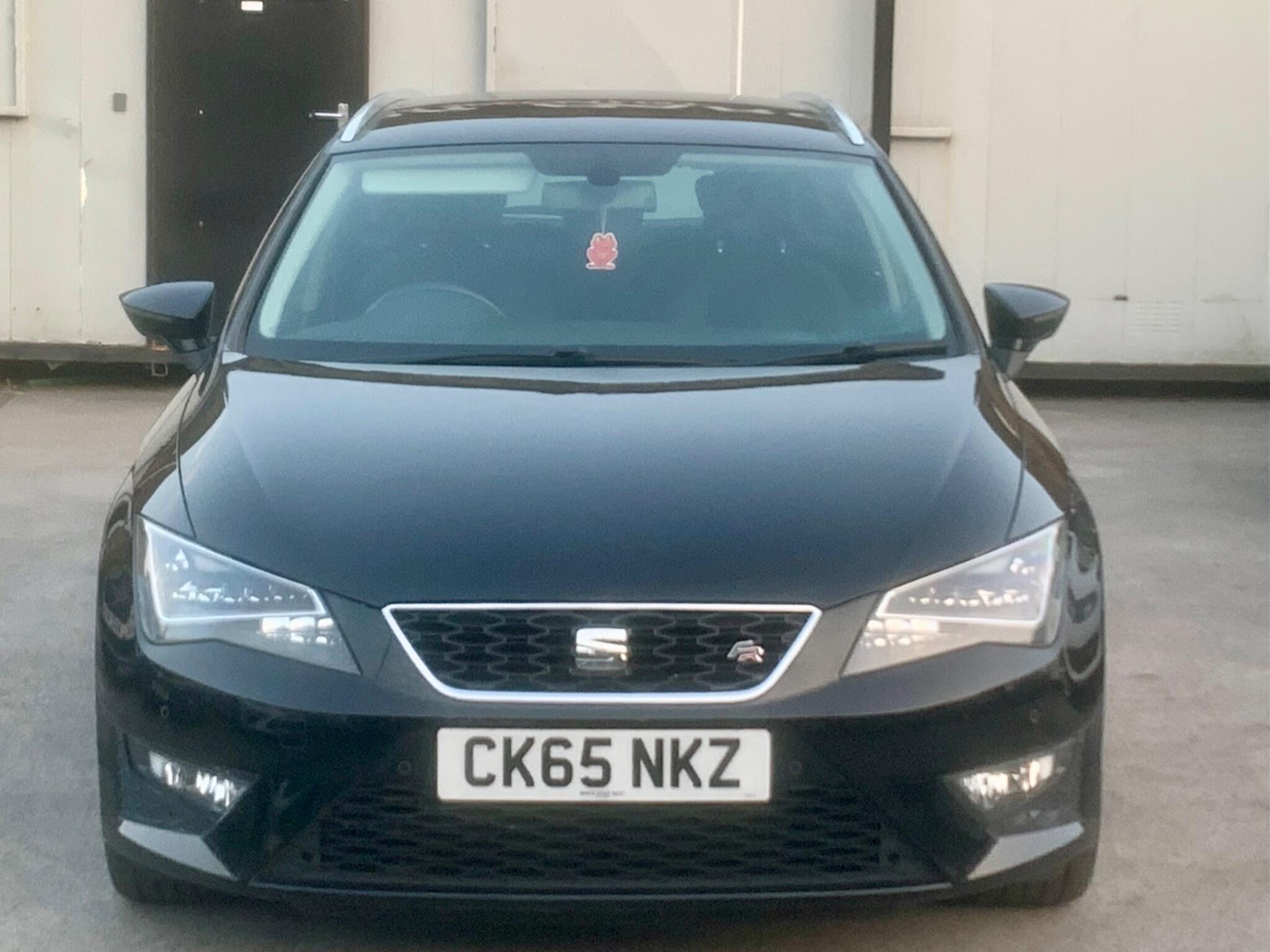 Seat Leon Leon view 2