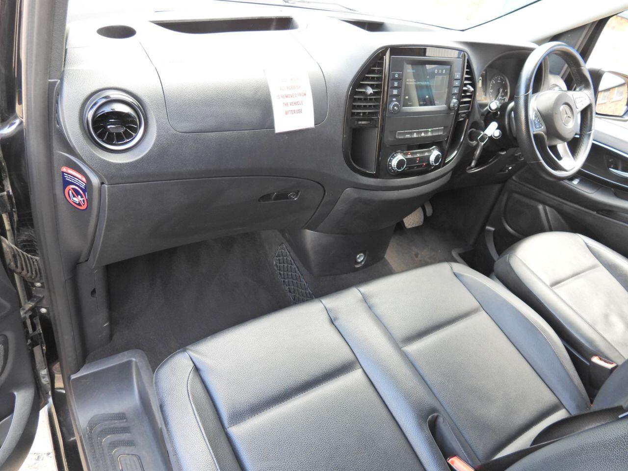 Mercedes-Benz Vito view 9