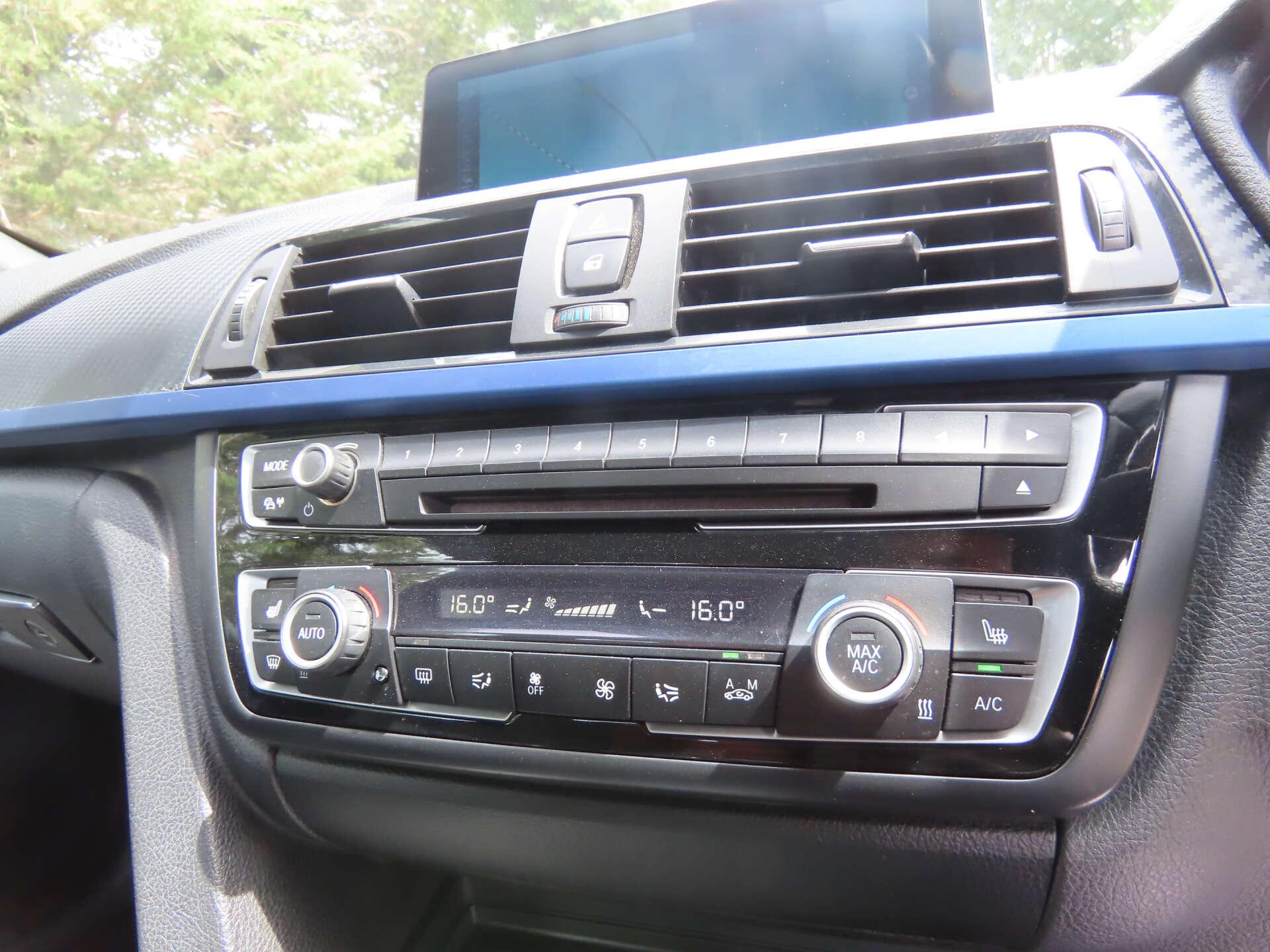 BMW 4 Series view 14