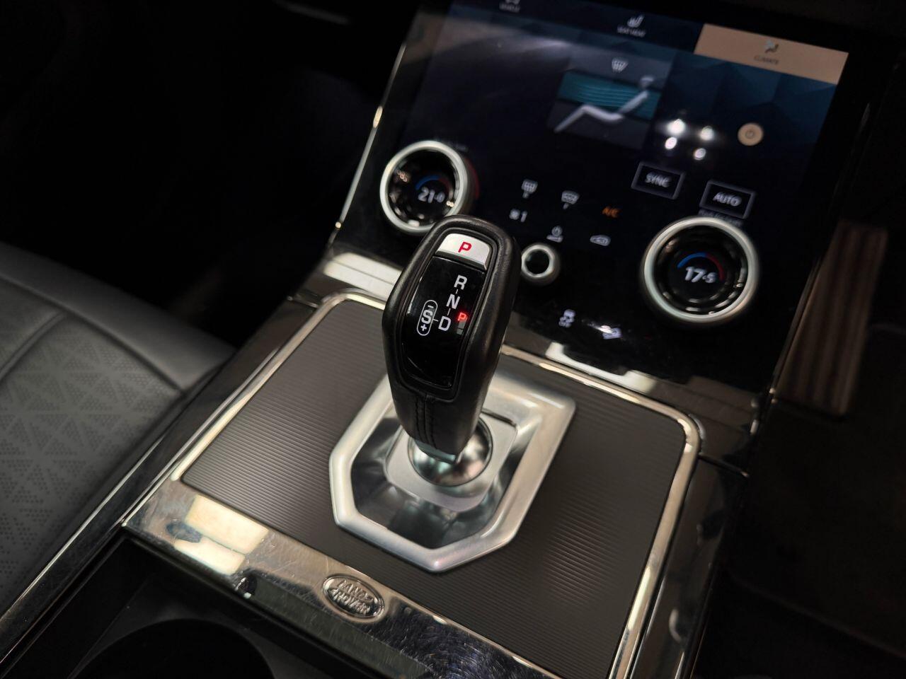Land Rover Range Rover Evoque view 28