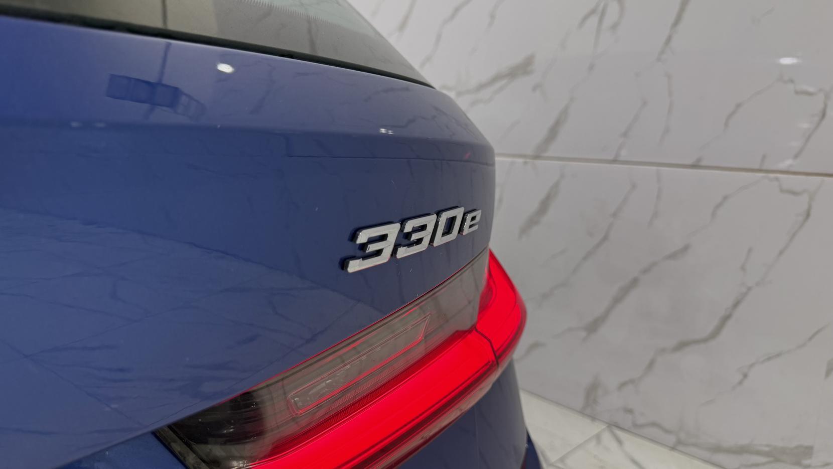 BMW 3 Series view 49