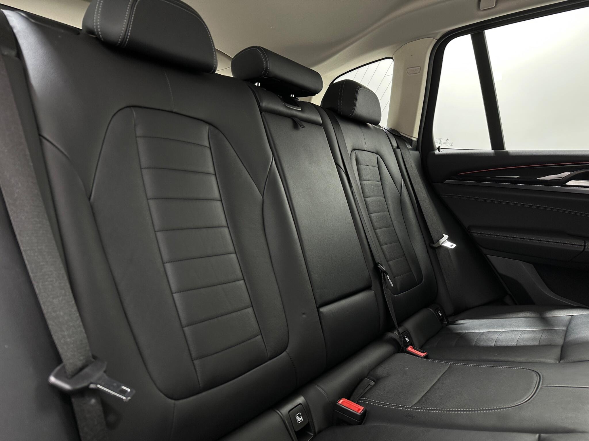 BMW X3 view 44