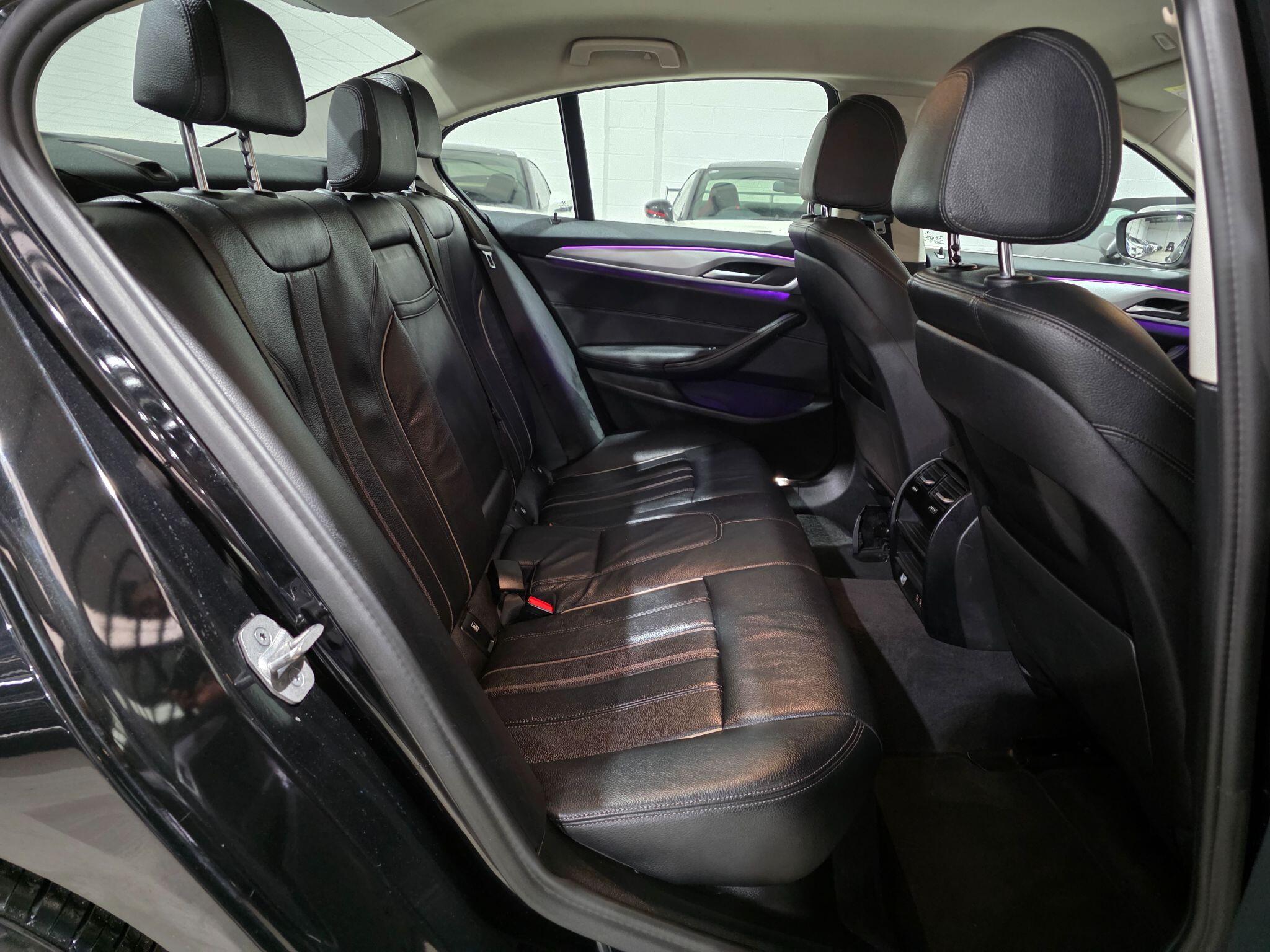 BMW 5 Series view 27