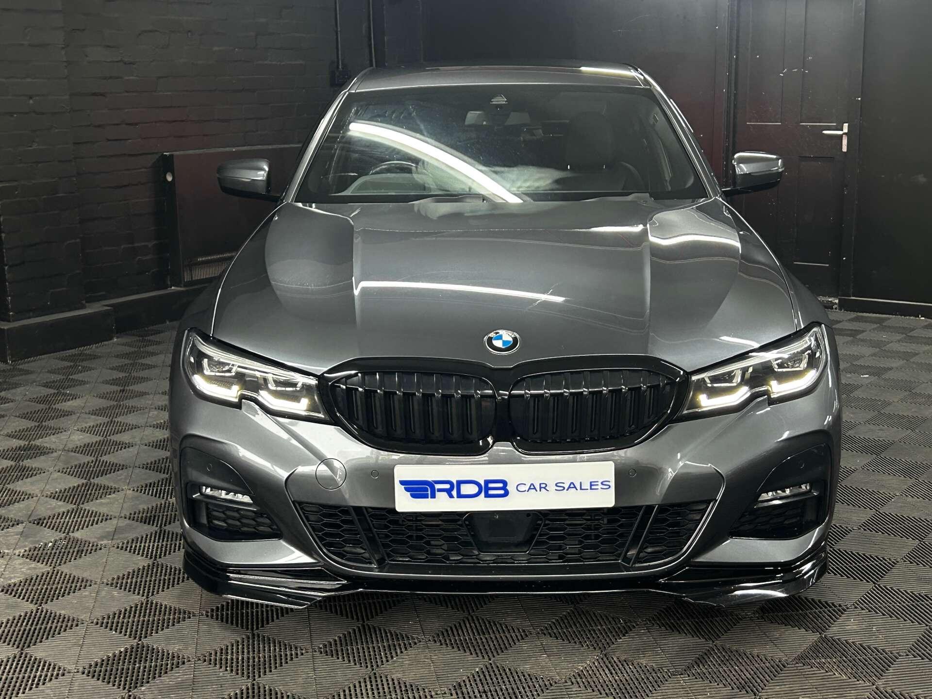 BMW 3 Series view 6