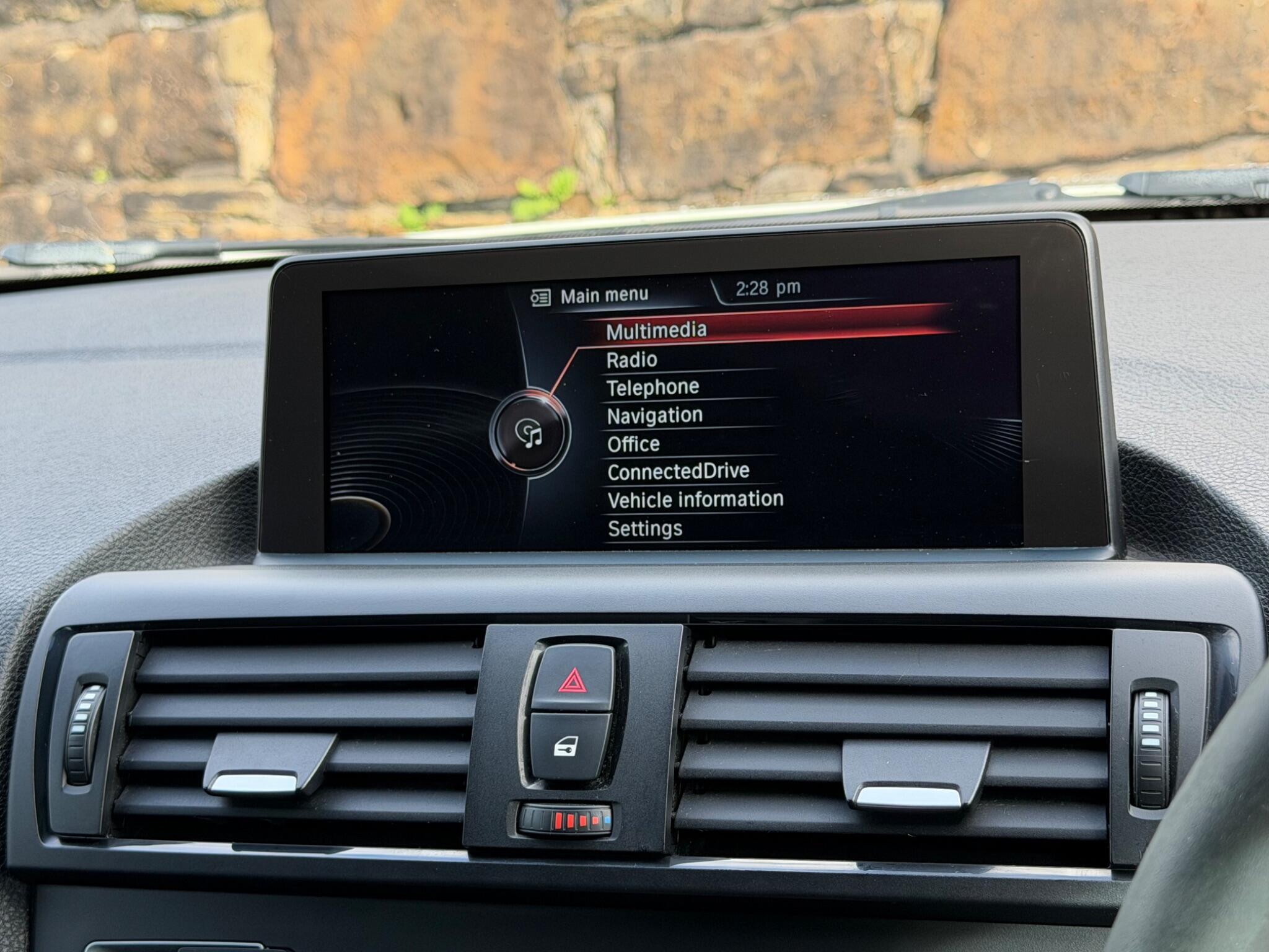 BMW 1 Series view 37