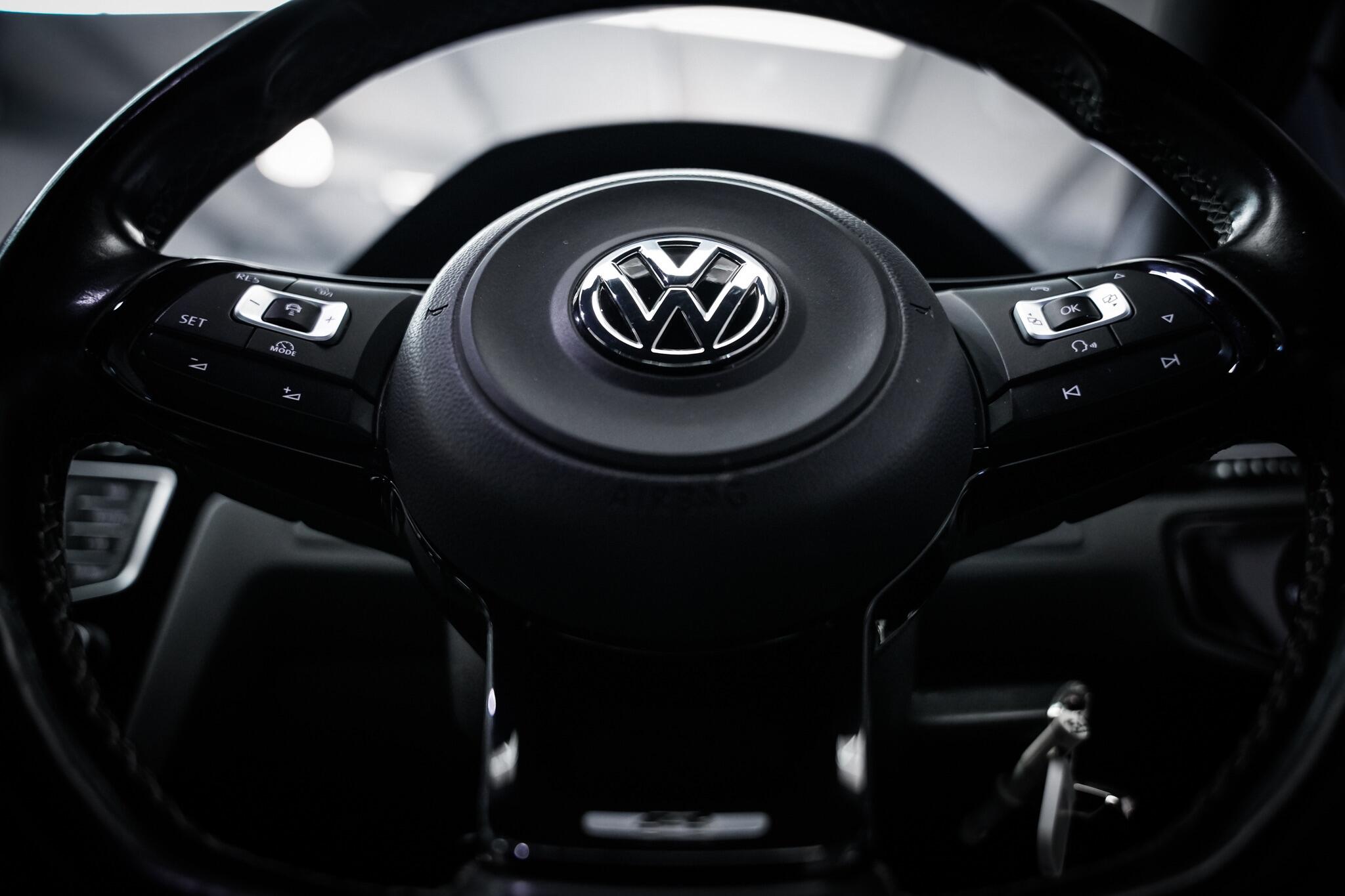 Volkswagen Golf view 7
