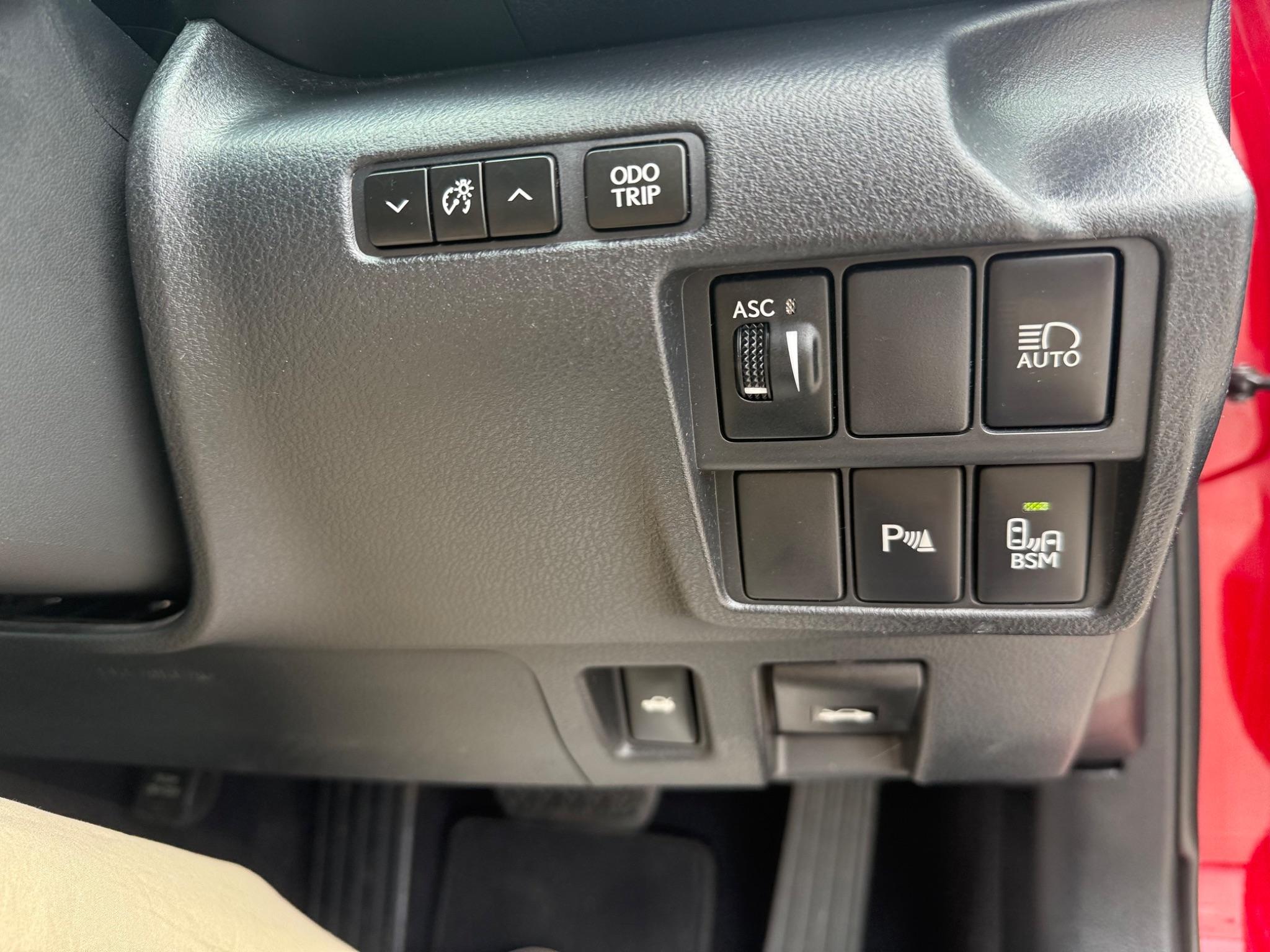 Lexus Is view 24