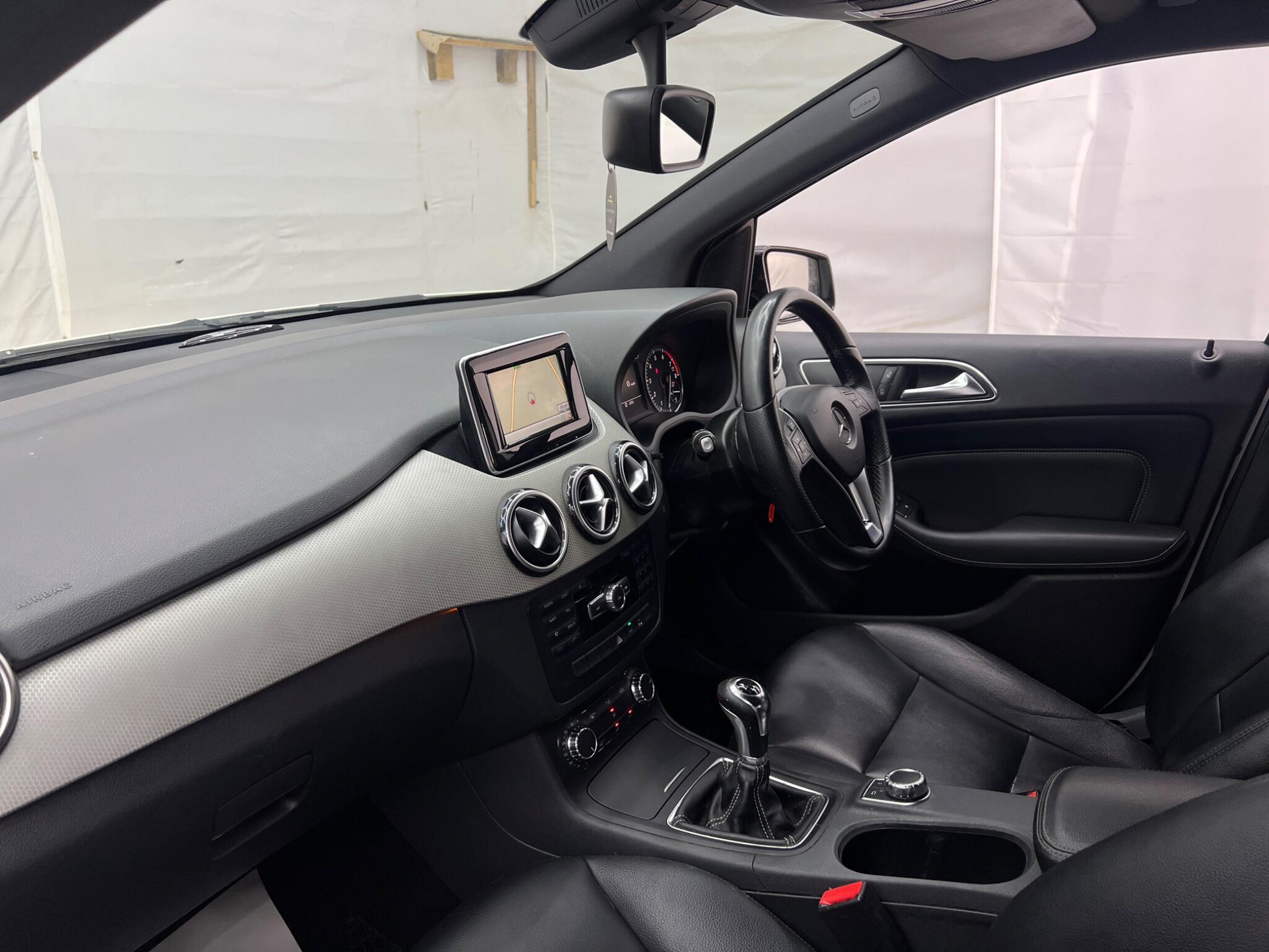 Mercedes-Benz B Class view 15