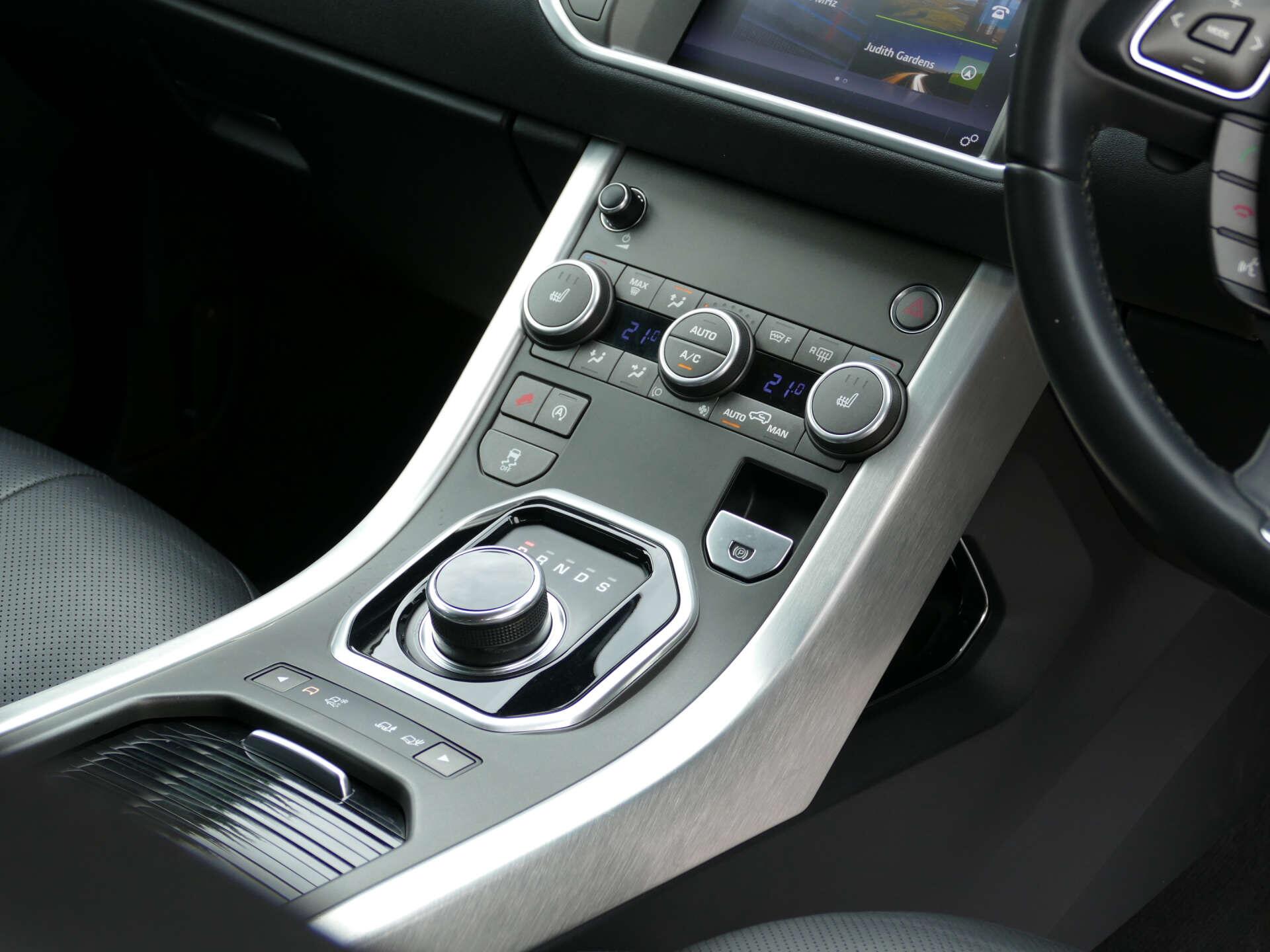 Land Rover Range Rover Evoque view 24